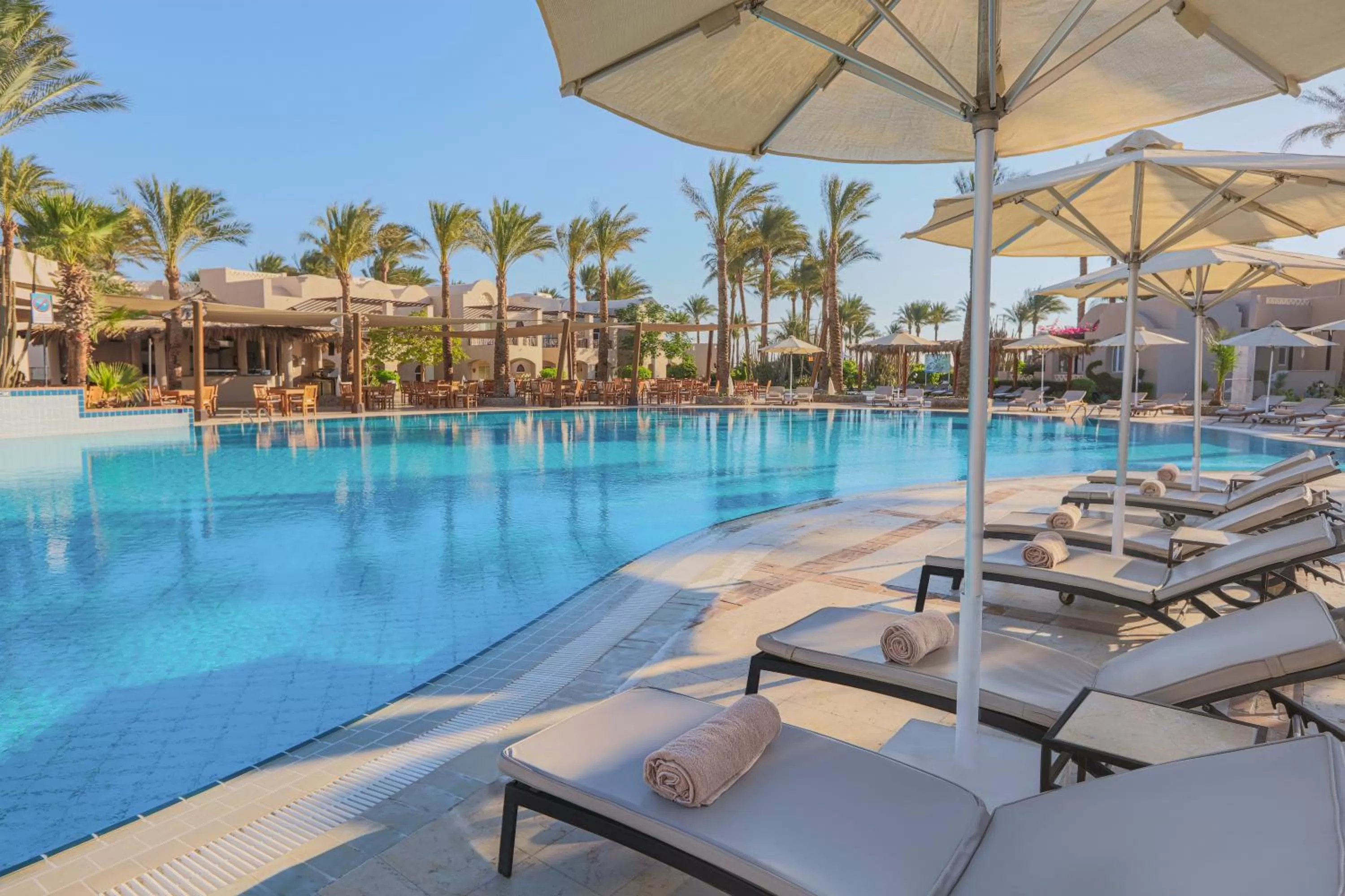 Swimming pool in Iberotel Makadi Beach