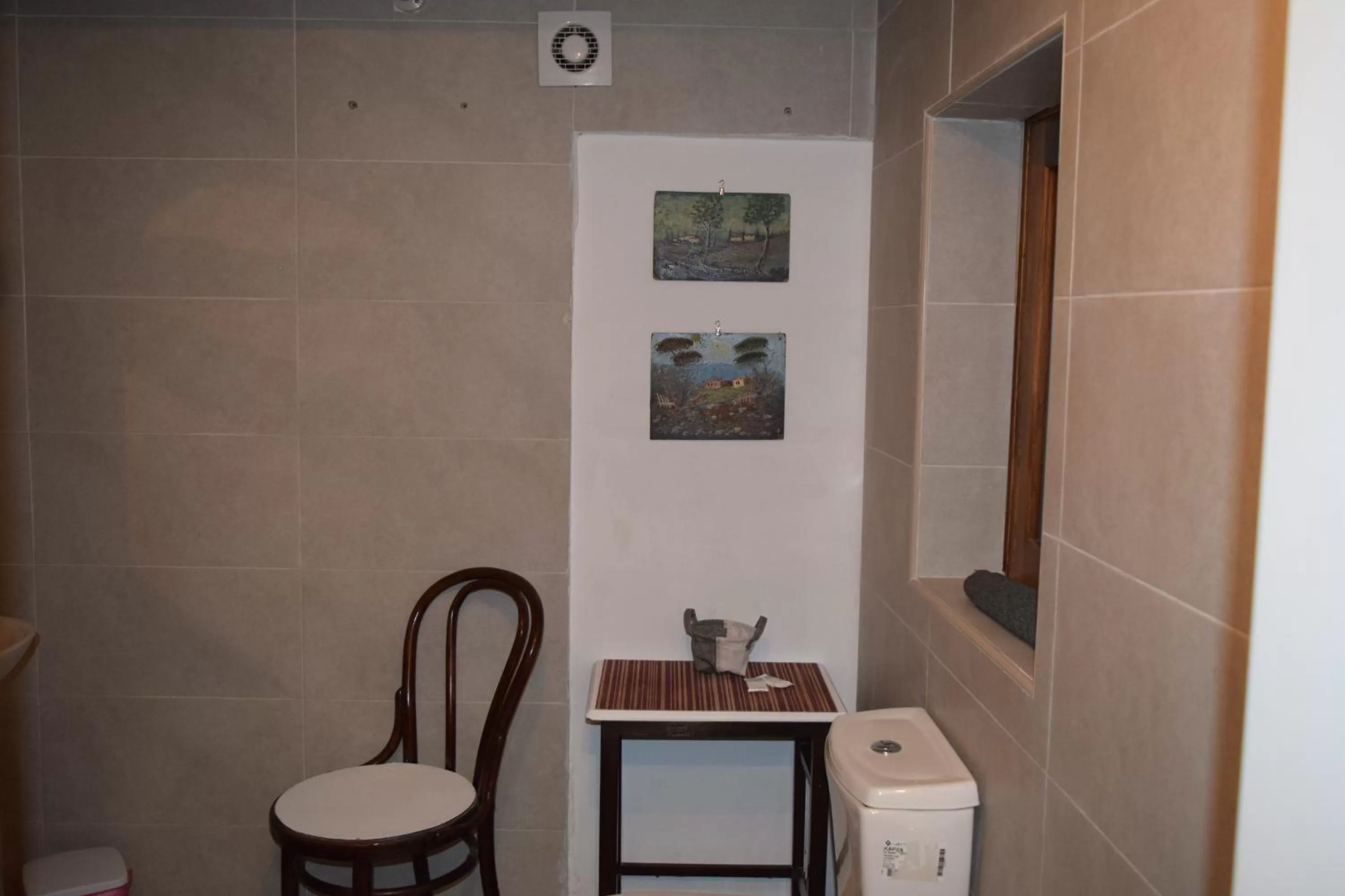 Bathroom in St George of Lydda B&B