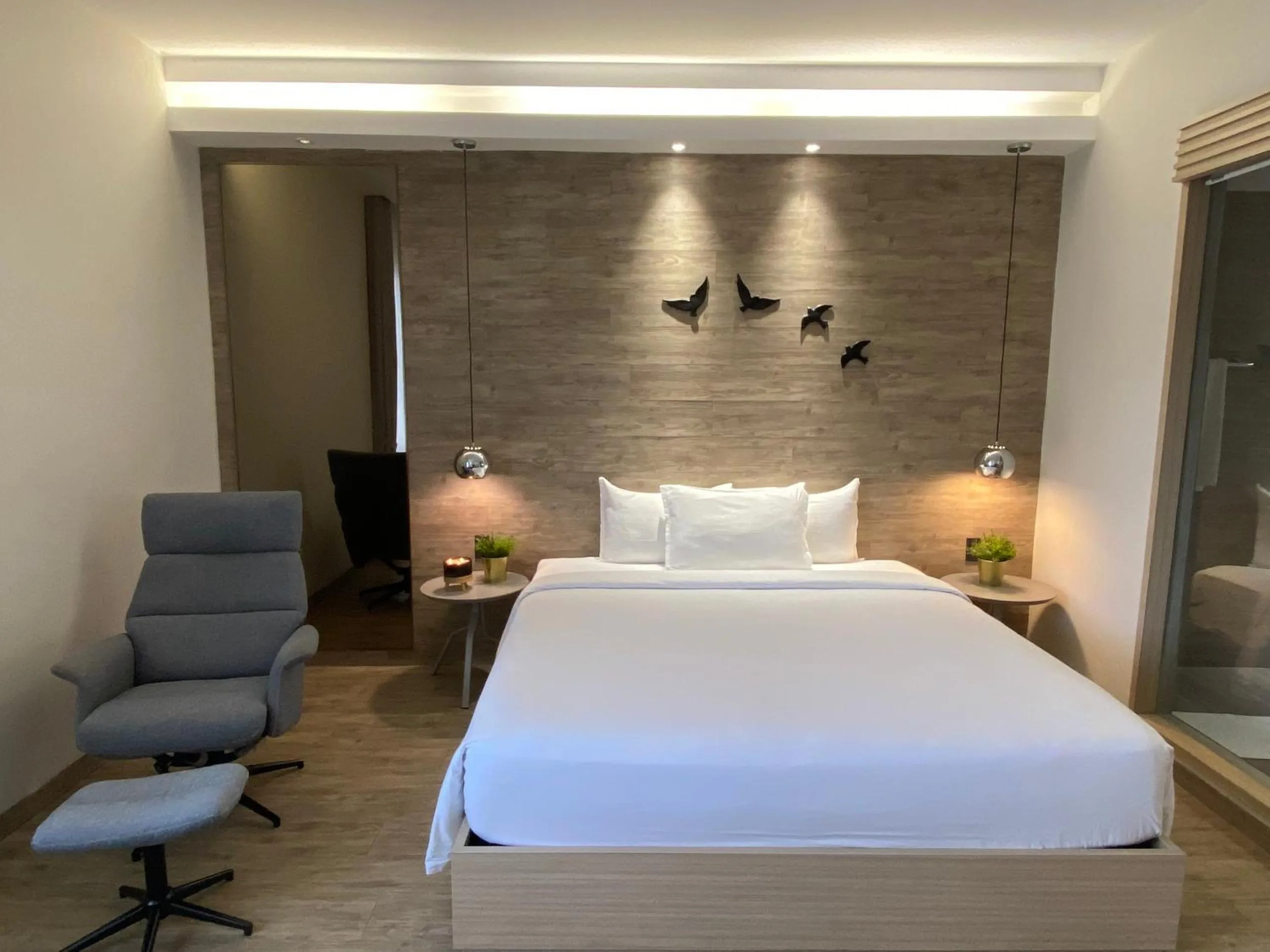 Bed in The Luxe Da Lat