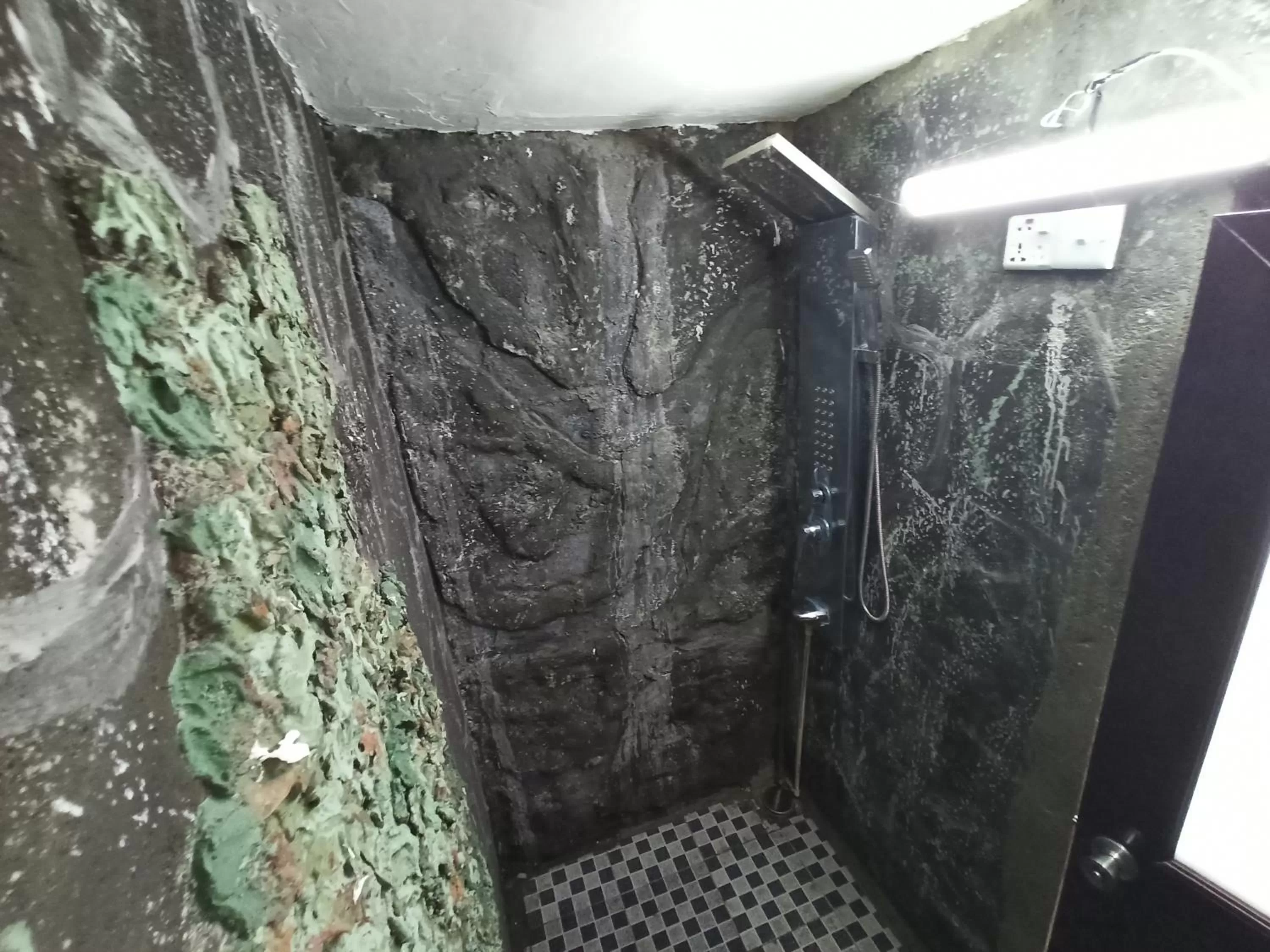 Bathroom in Ella Lucky Panoramic