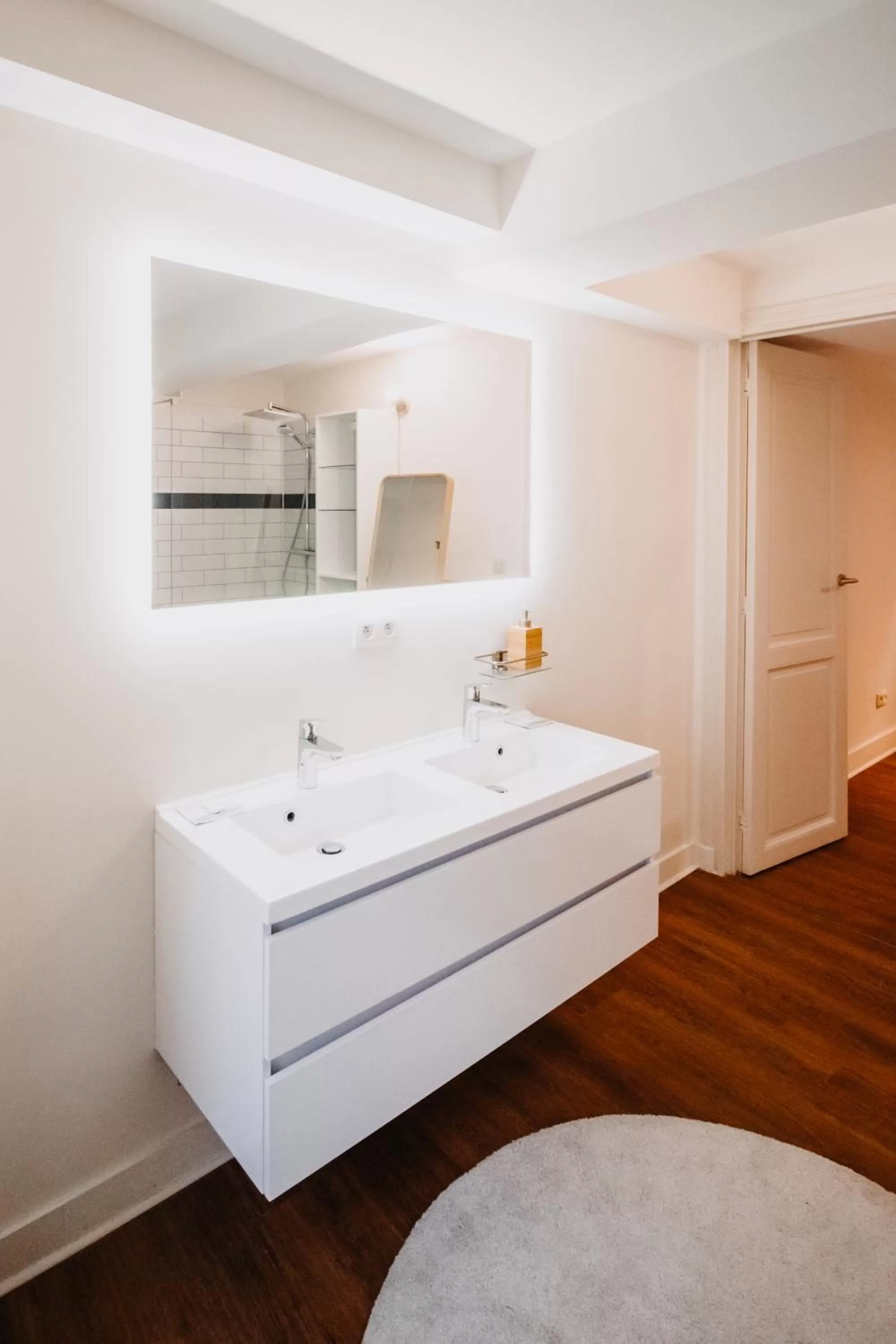 Bathroom in Super central in Brussels