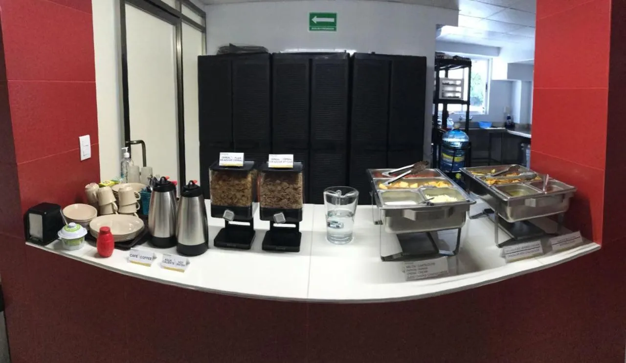 Restaurant/places to eat in Hotel Parque Marimba