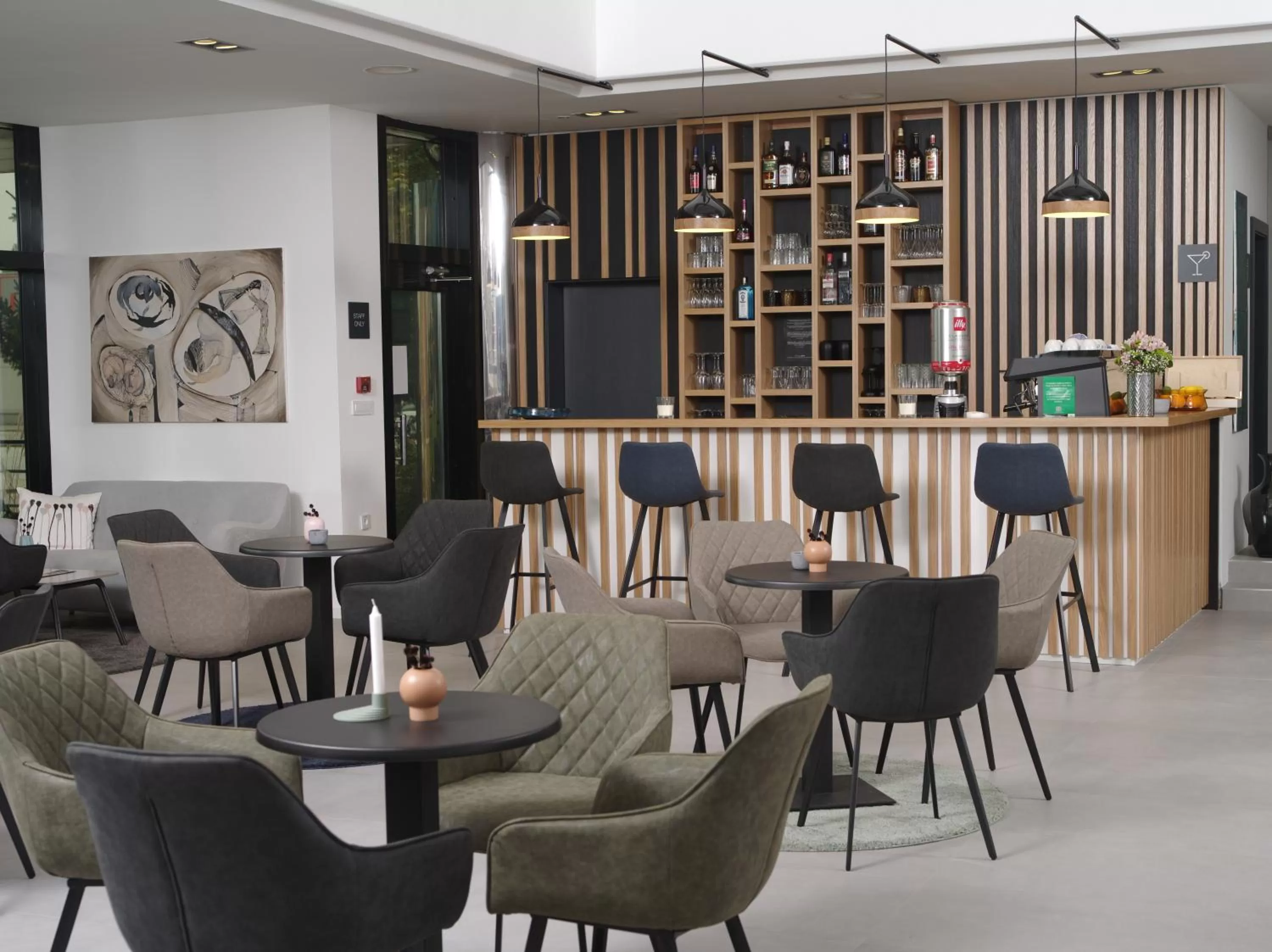Lounge or bar in Hotel Cubis