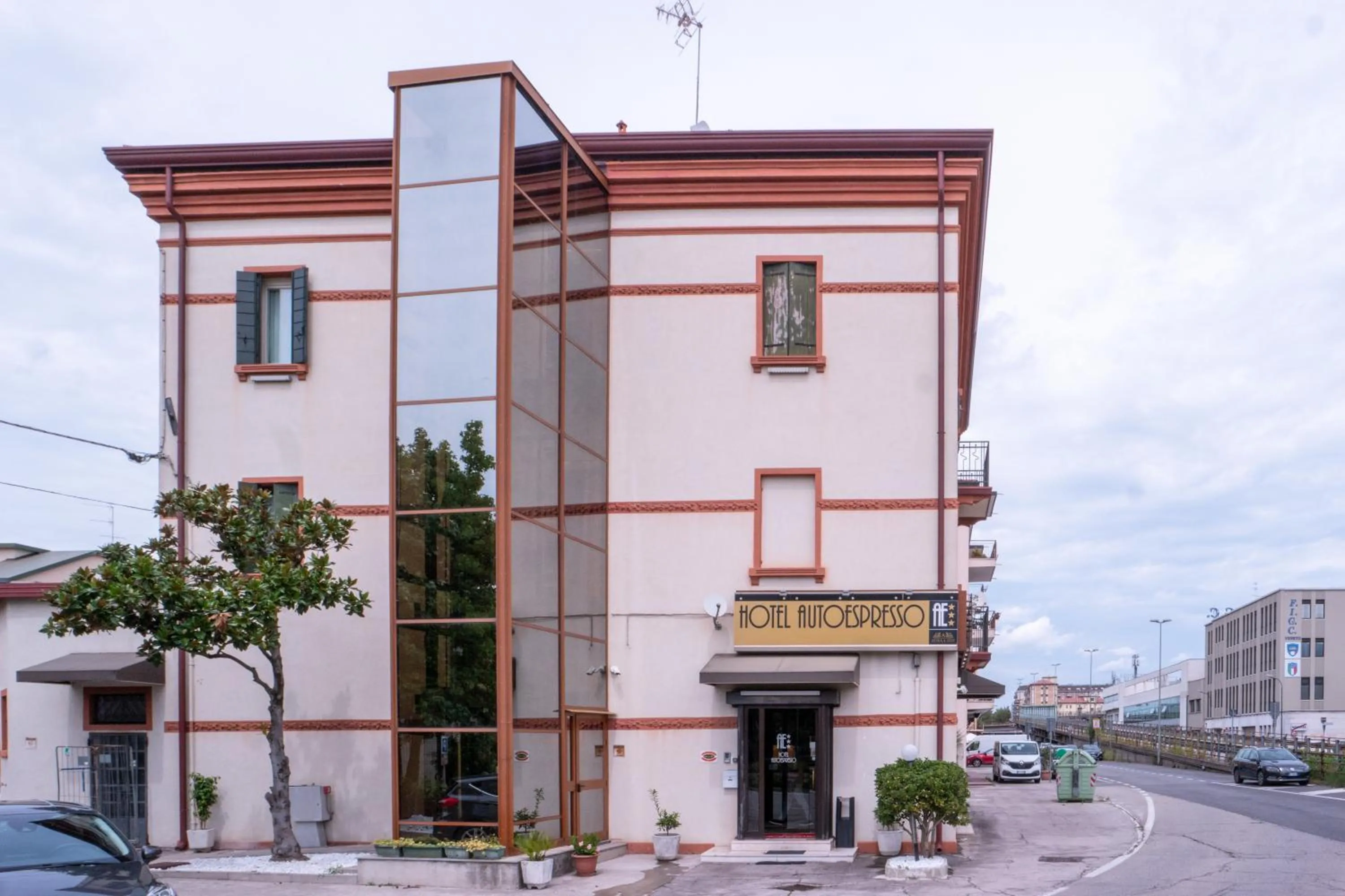 Property building in Hotel Autoespresso Venice - Atika & Atif