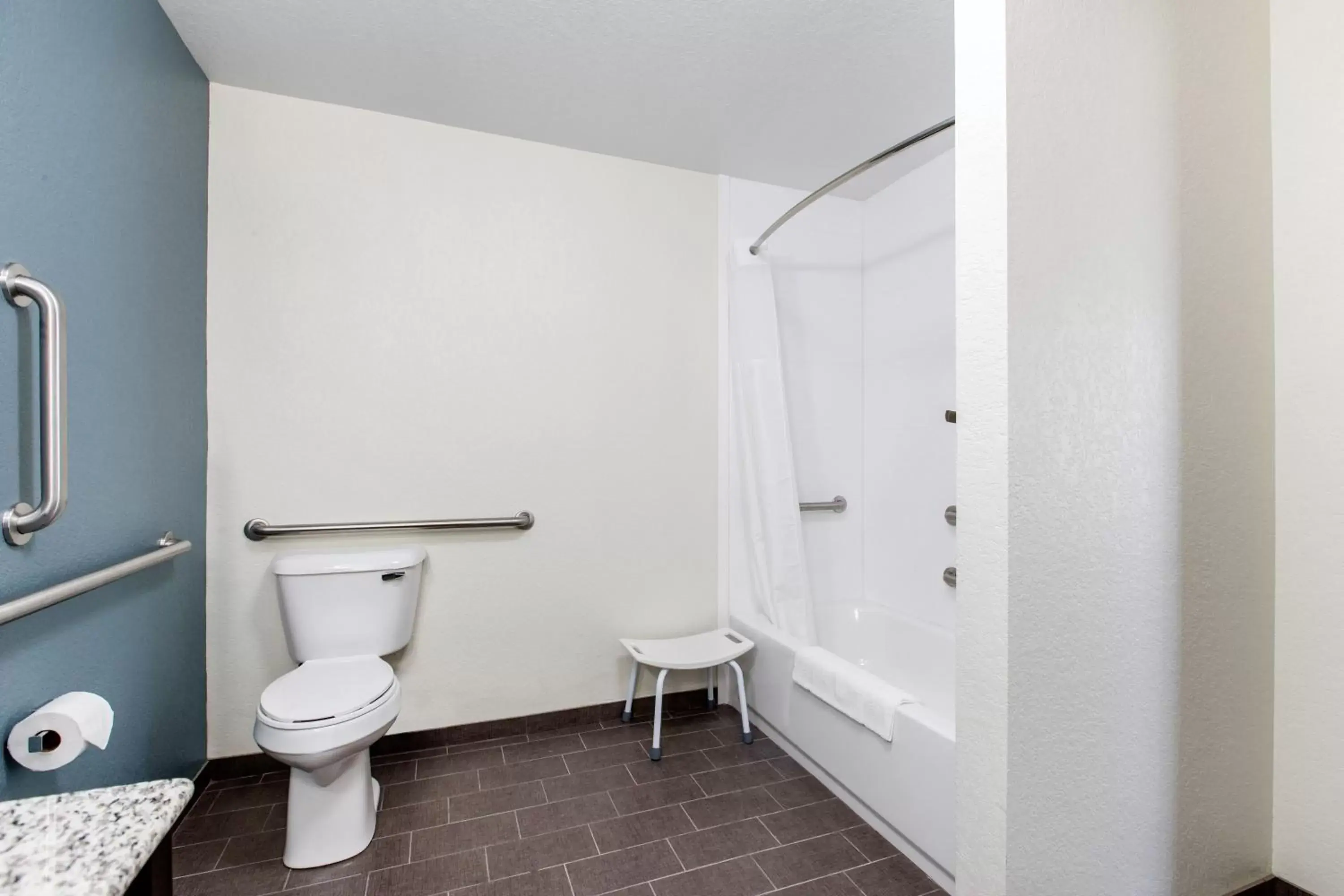 King Suite - Accessible/Non-Smoking in Sleep Inn & Suites Ankeny - Des Moines King Suite - Accessible/Non-Smoking in Sleep Inn & Suites Ankeny - Des Moines