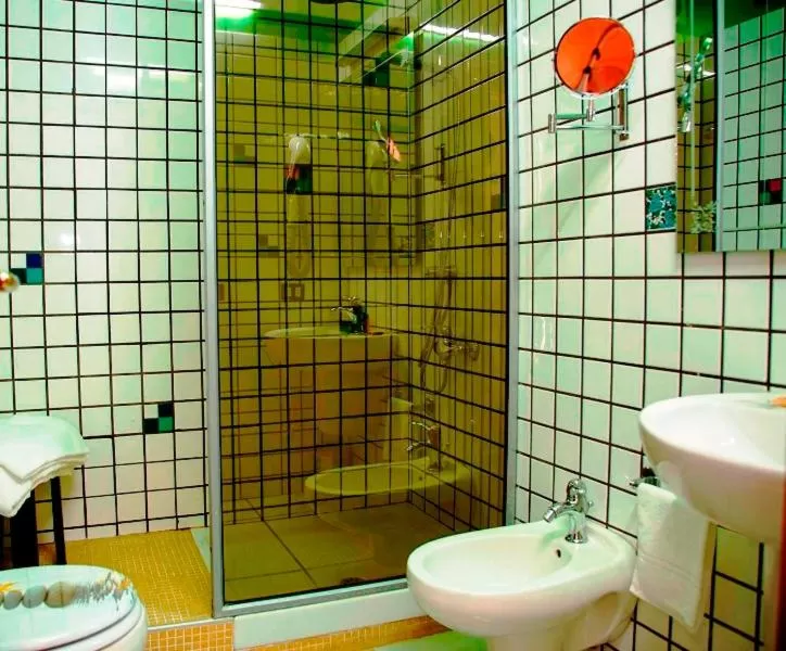 Bathroom in Locanda di Alia - b&b hotel -