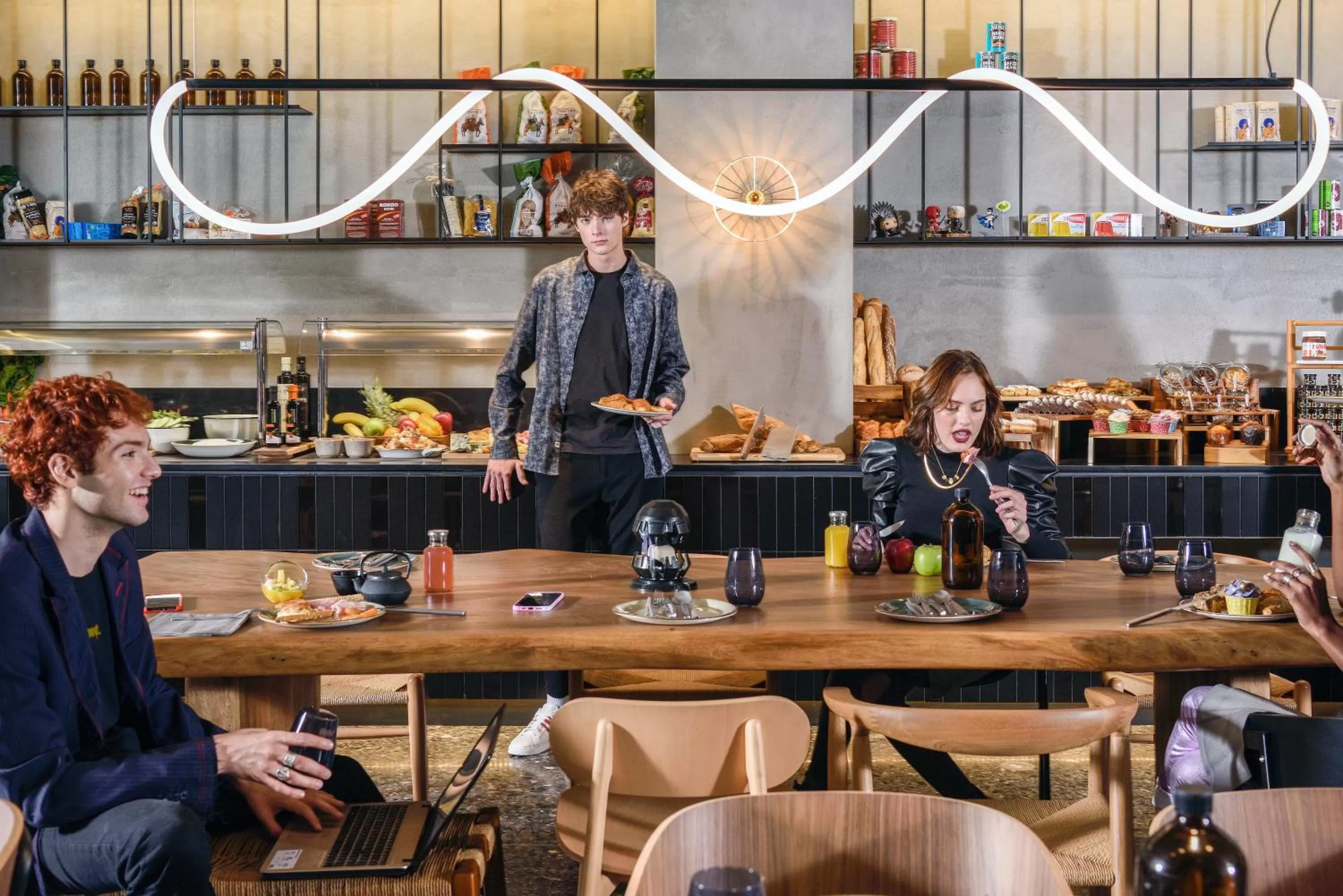 Restaurant/places to eat in ONOMA Hotel