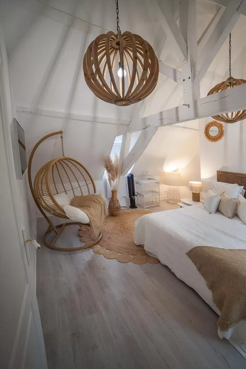 Photo of the whole room, Bed in Bienvenue Chez Nous