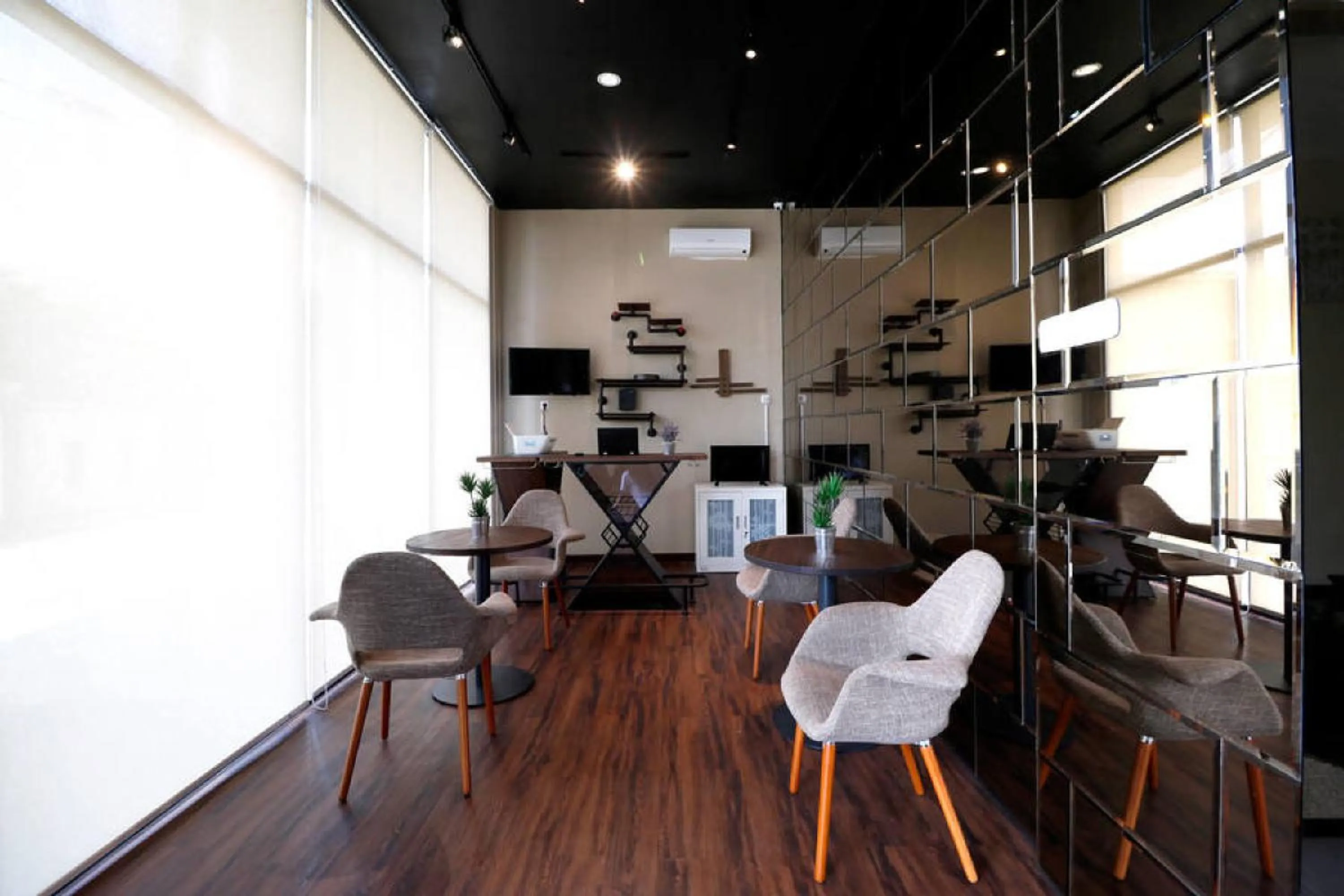 RedDoorz Plus near Universitas Sumatera Utara