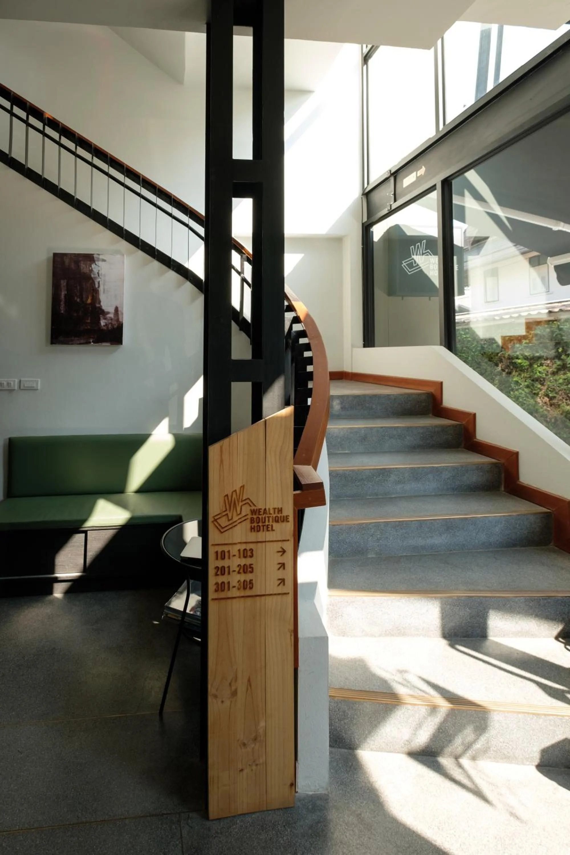 Lobby or reception in Wealth Boutique Hotel Chiang Mai