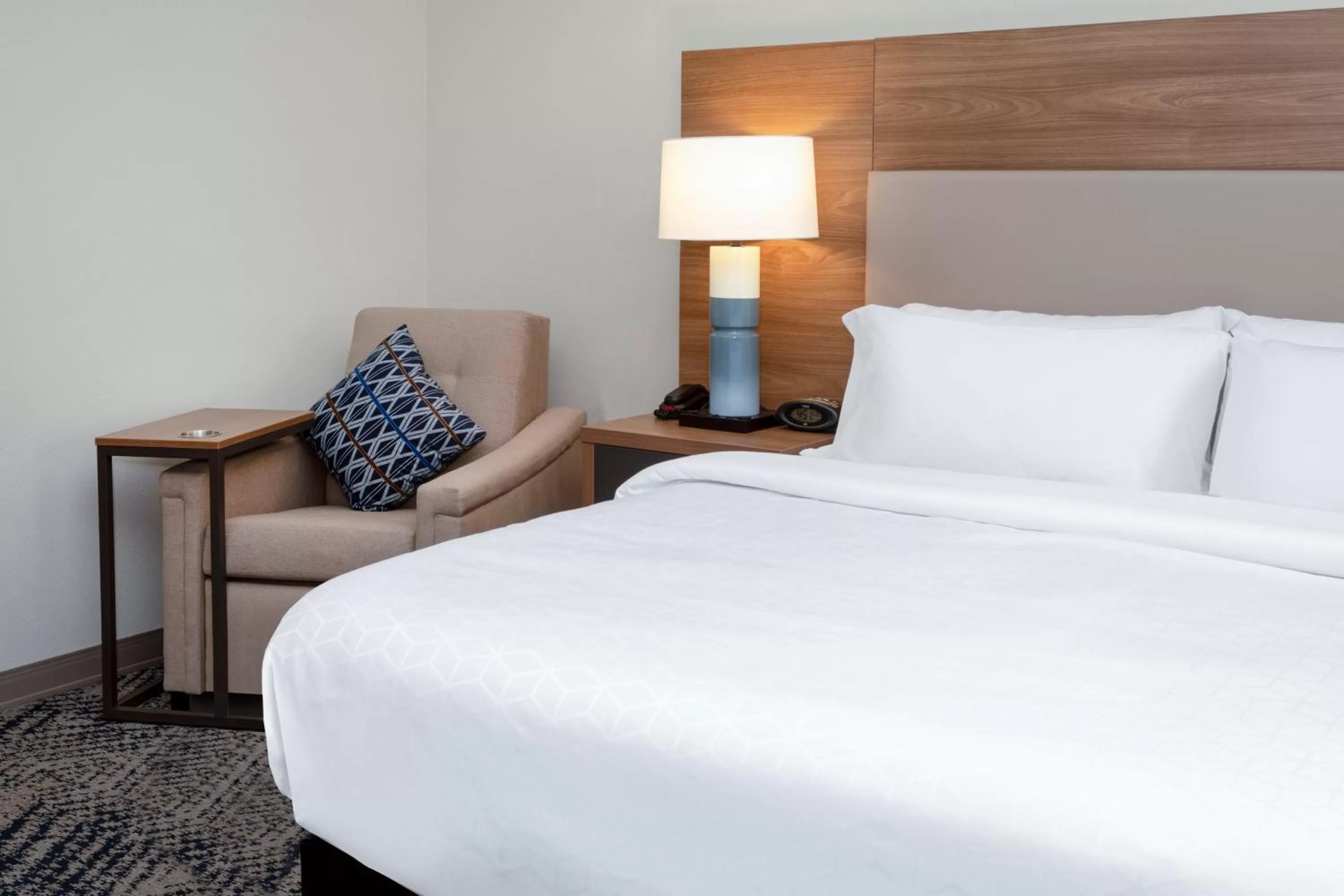 Photo of the whole room, Bed in Candlewood Suites Grand Junction by IHG