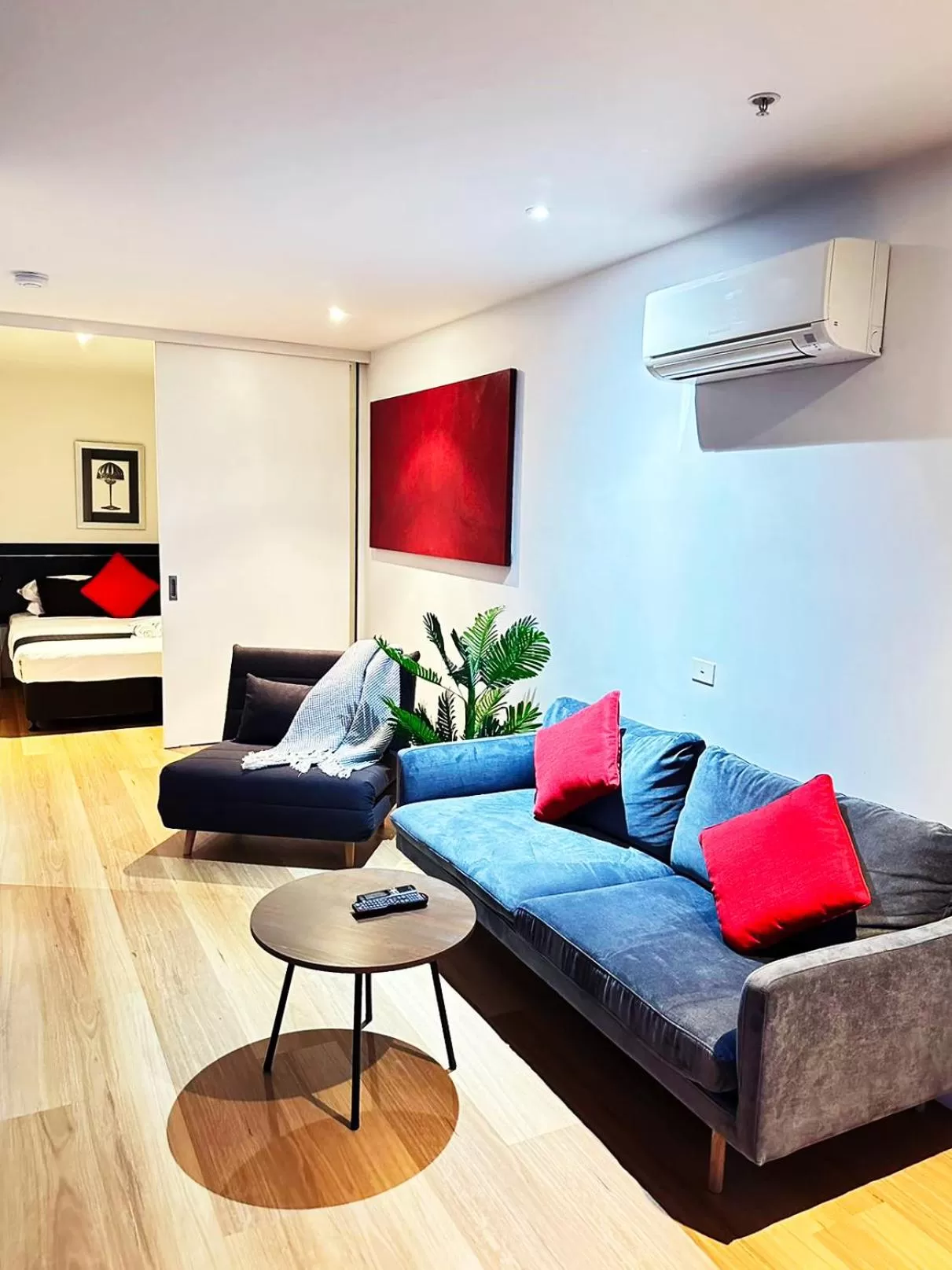 Aura on Flinders Serviced Apartments