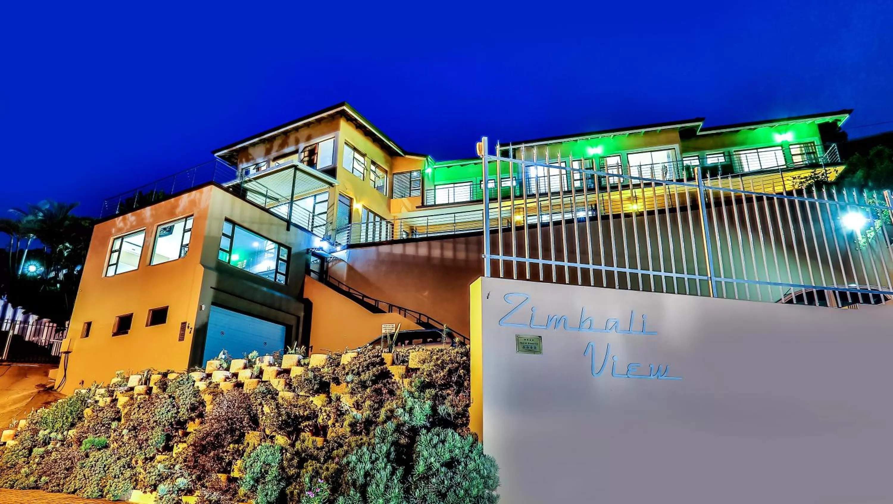 Facade/entrance, Property Building in Zimbali View Eco Guesthouse