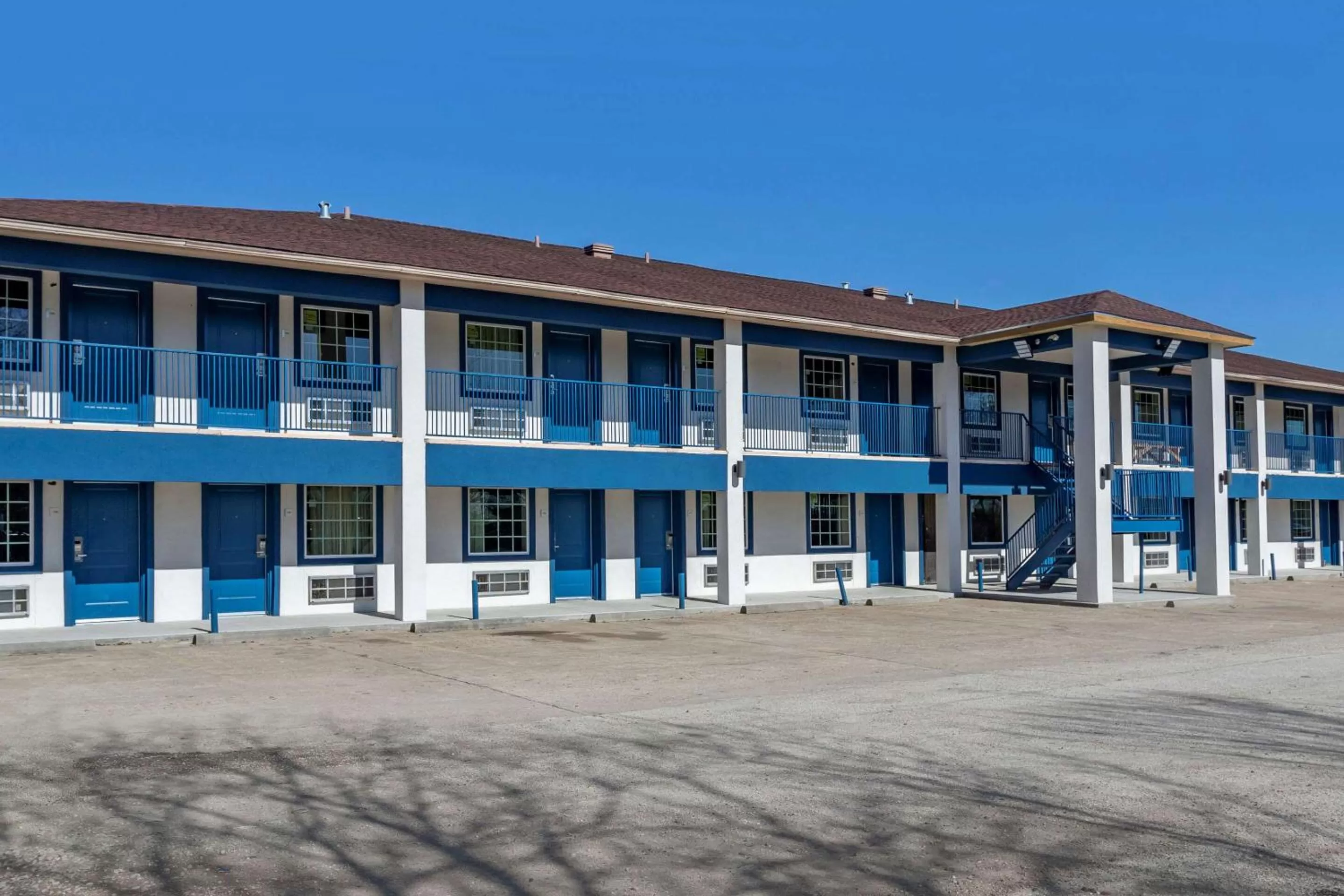 Property building in Rodeway Inn Caldwell