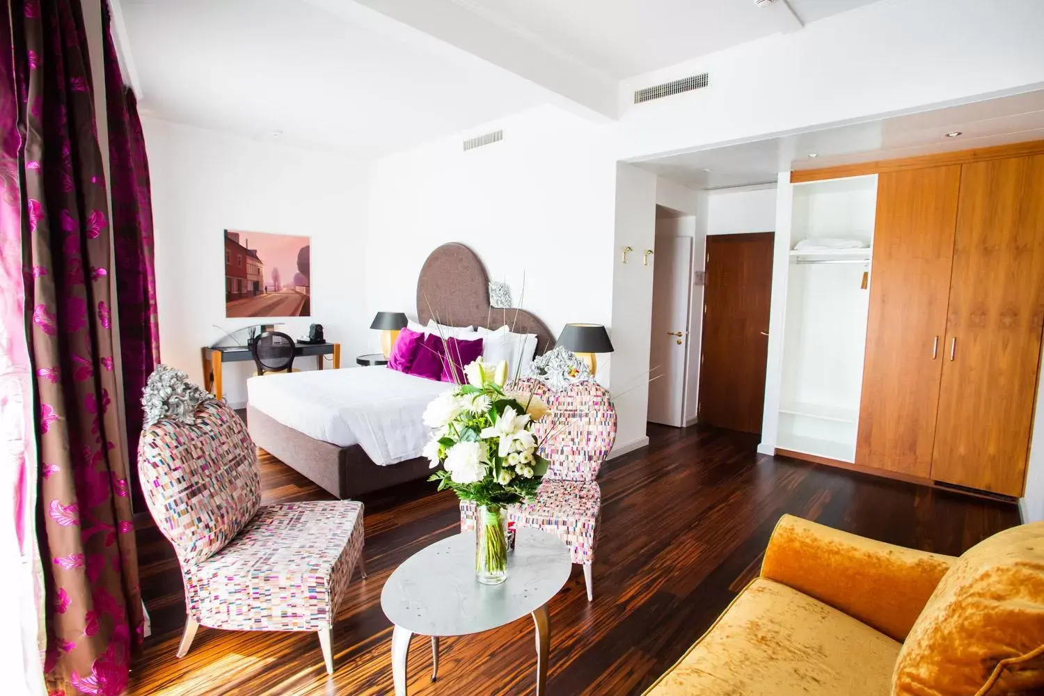 Deluxe Double Room in The Ambassador Deluxe Double Room in The Ambassador