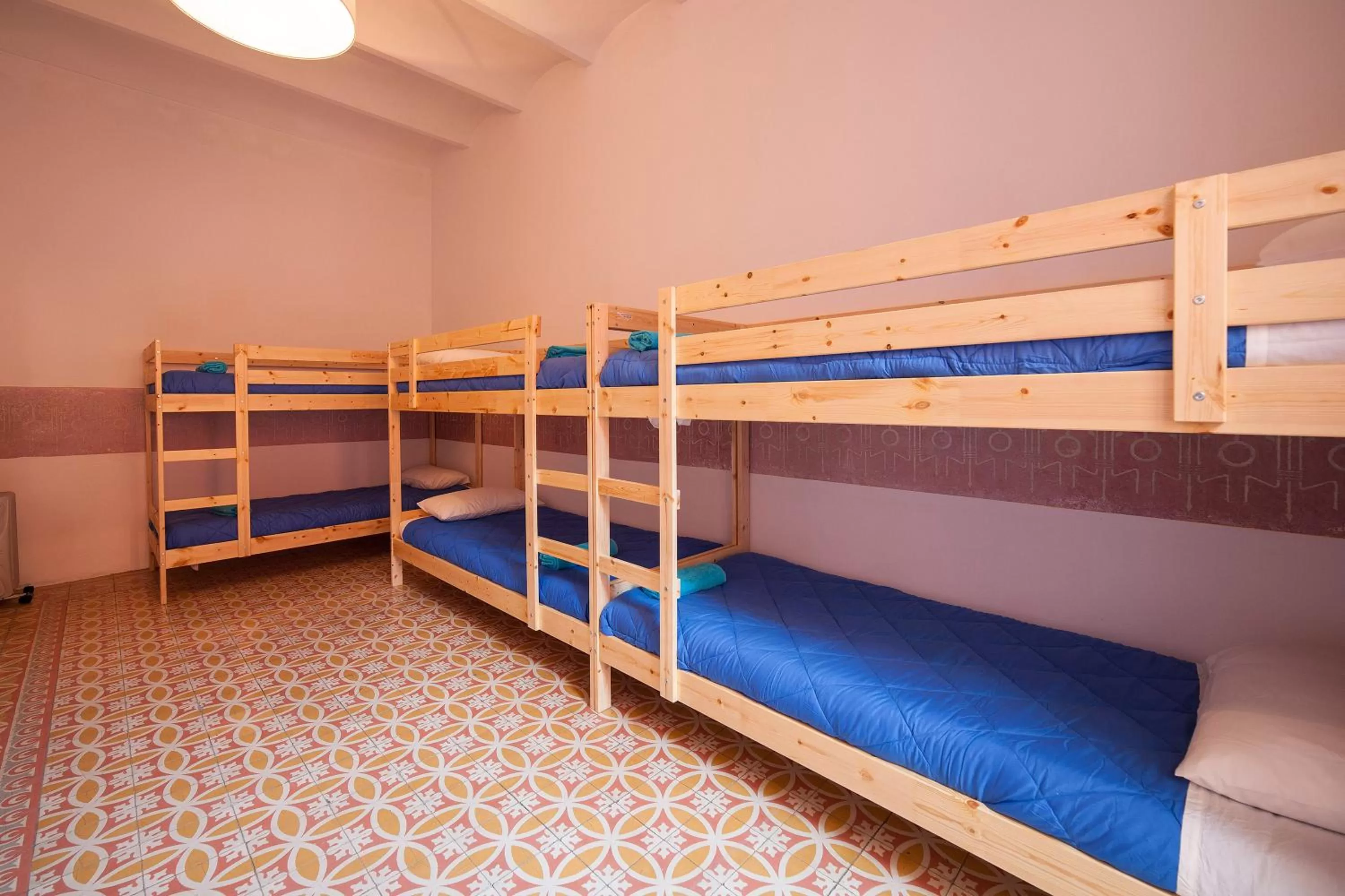 bunk bed, Bed in Bed in Girona