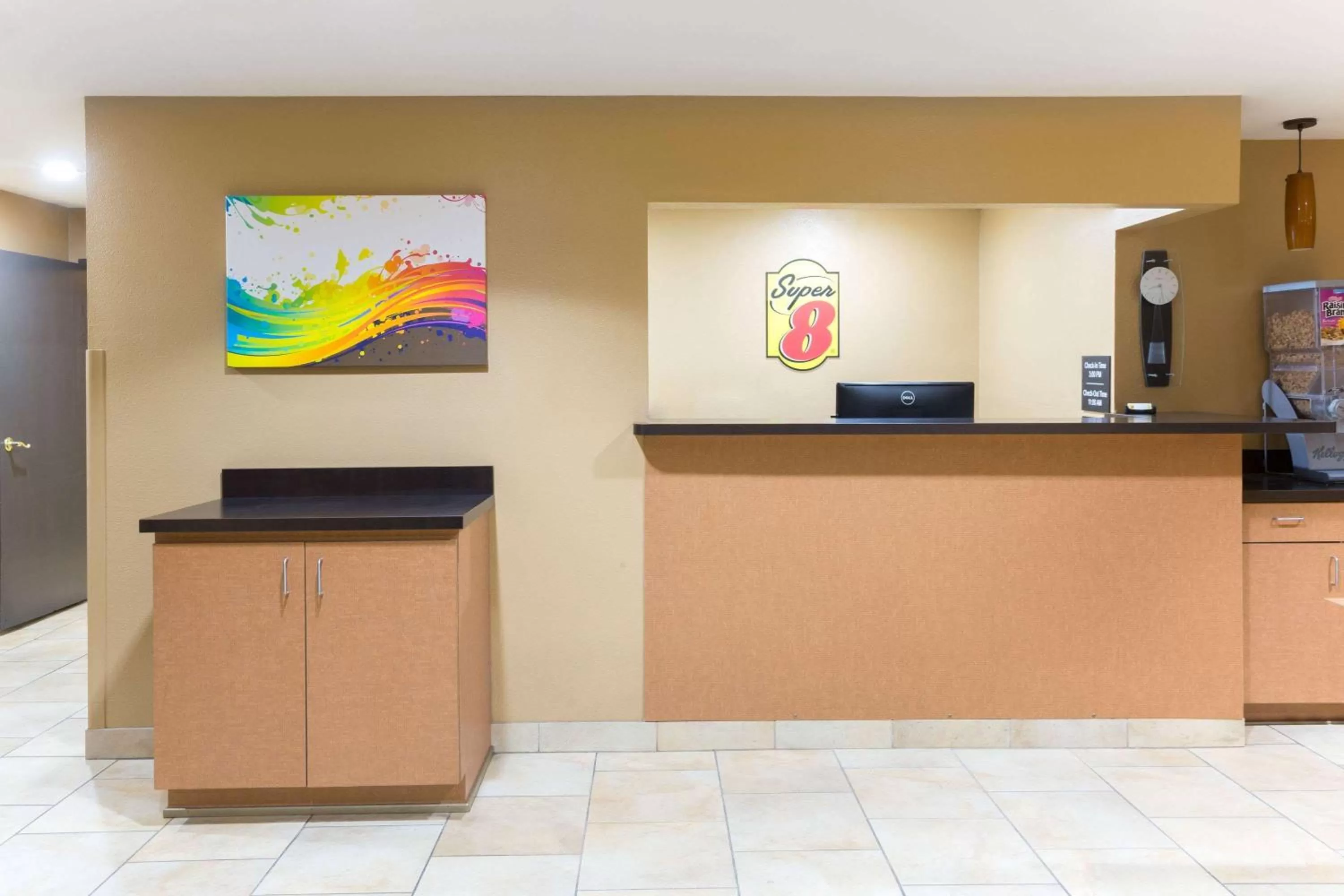 Lobby or reception in Super 8 by Wyndham Radcliff Ft. Knox Area