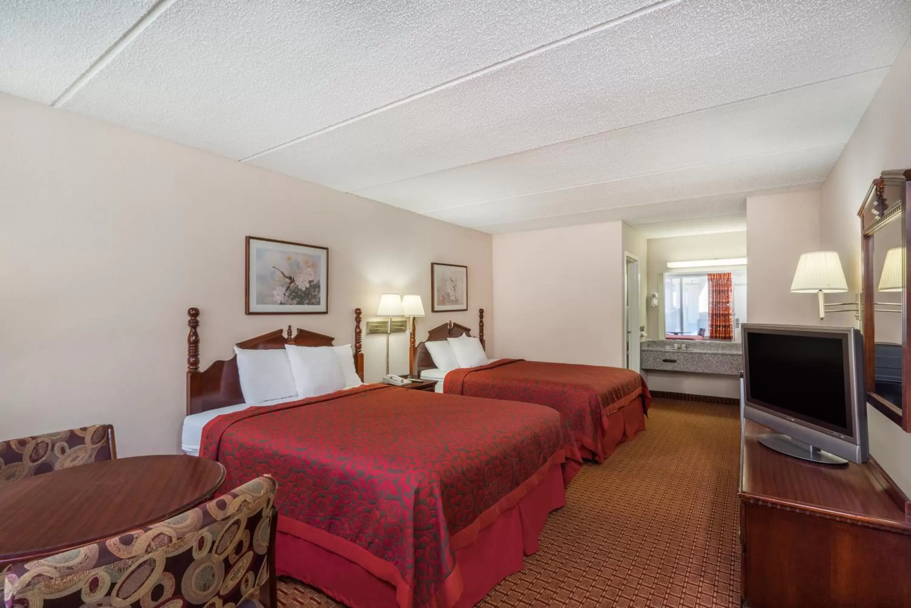 Queen Room with Two Queen Beds - Non-Smoking in Days Inn by Wyndham Hurricane Mills Queen Room with Two Queen Beds - Non-Smoking in Days Inn by Wyndham Hurricane Mills