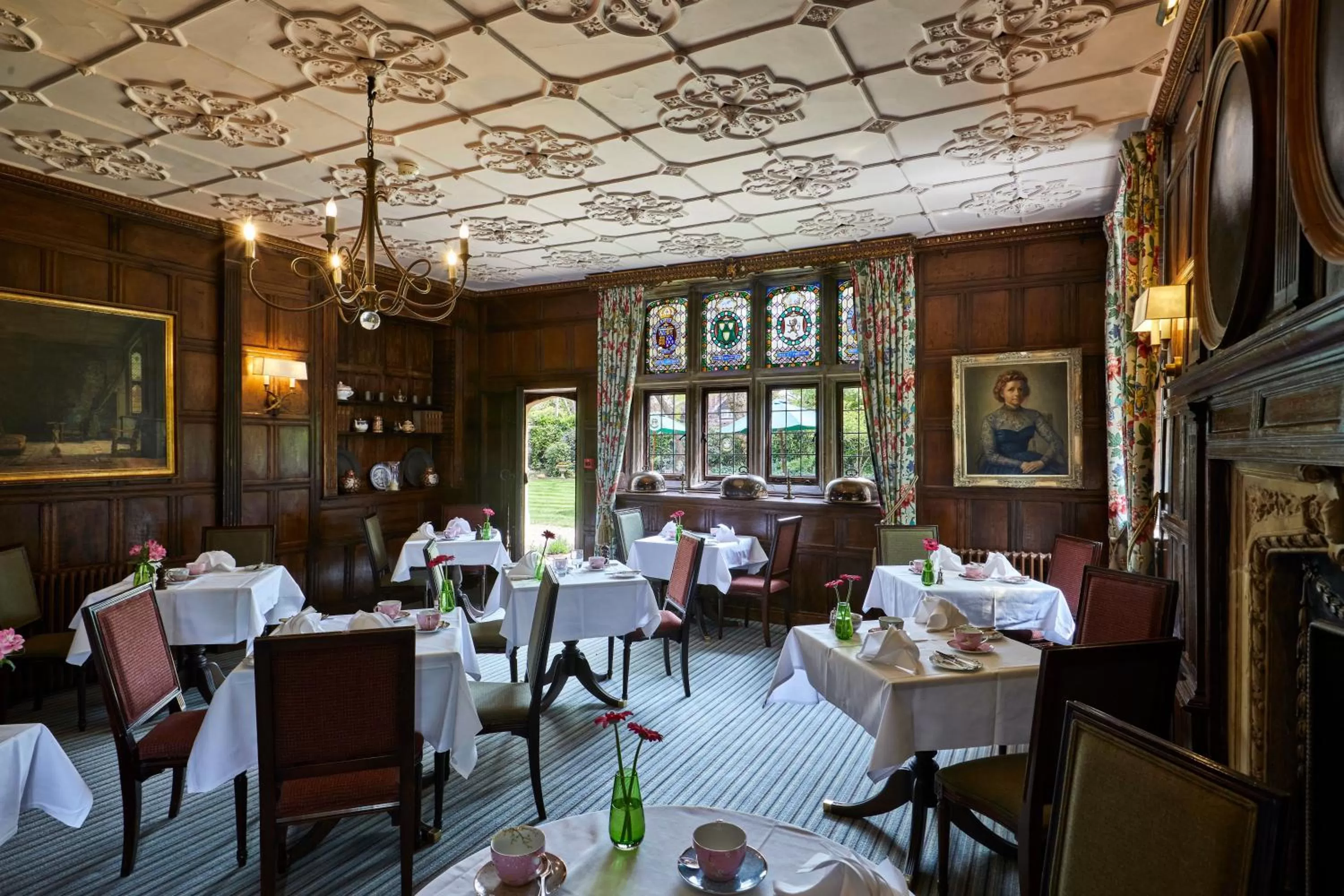 Restaurant/places to eat in Ockenden Manor Hotel & Spa