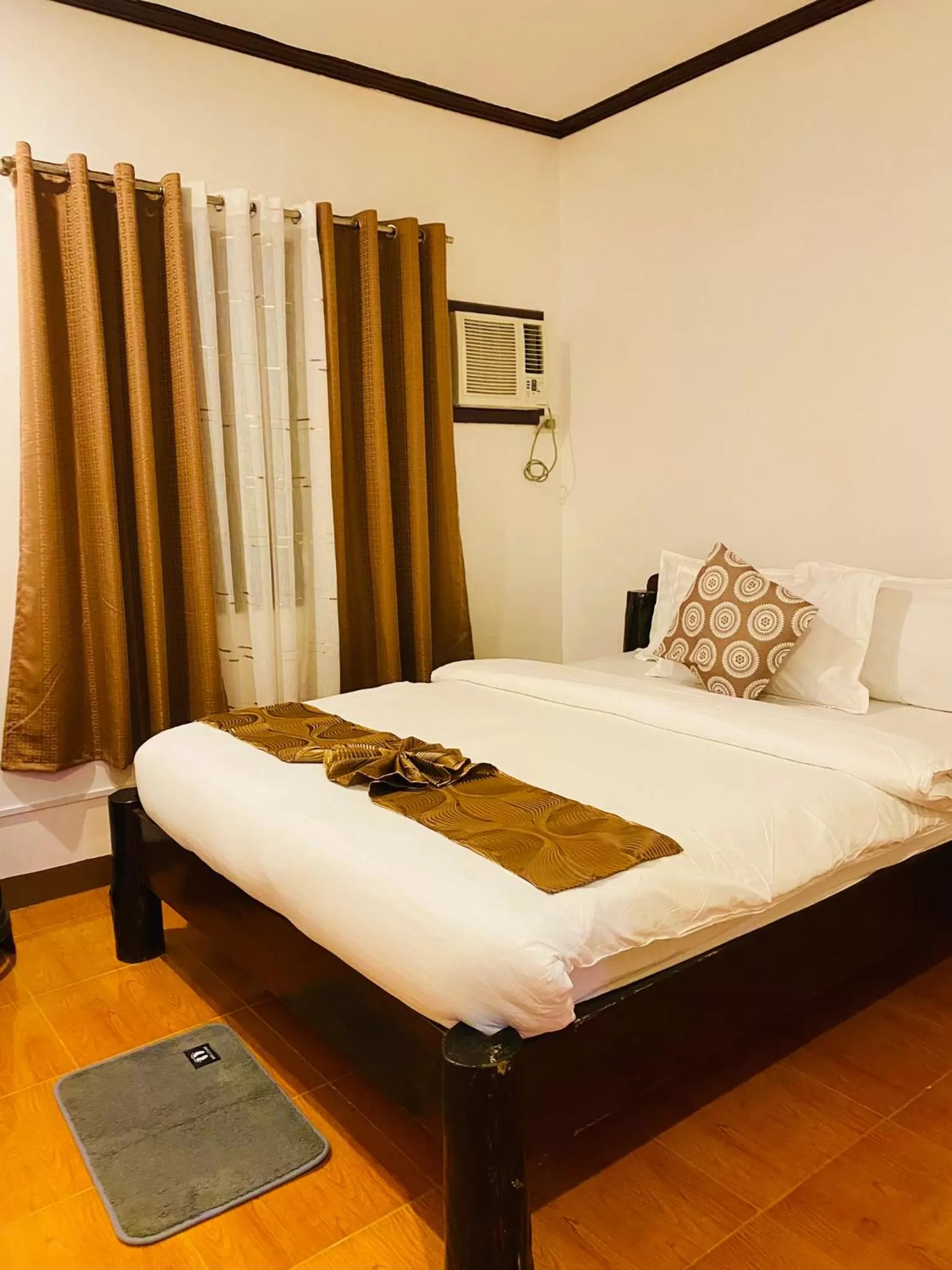 Bed in Sophias Beach Guest House