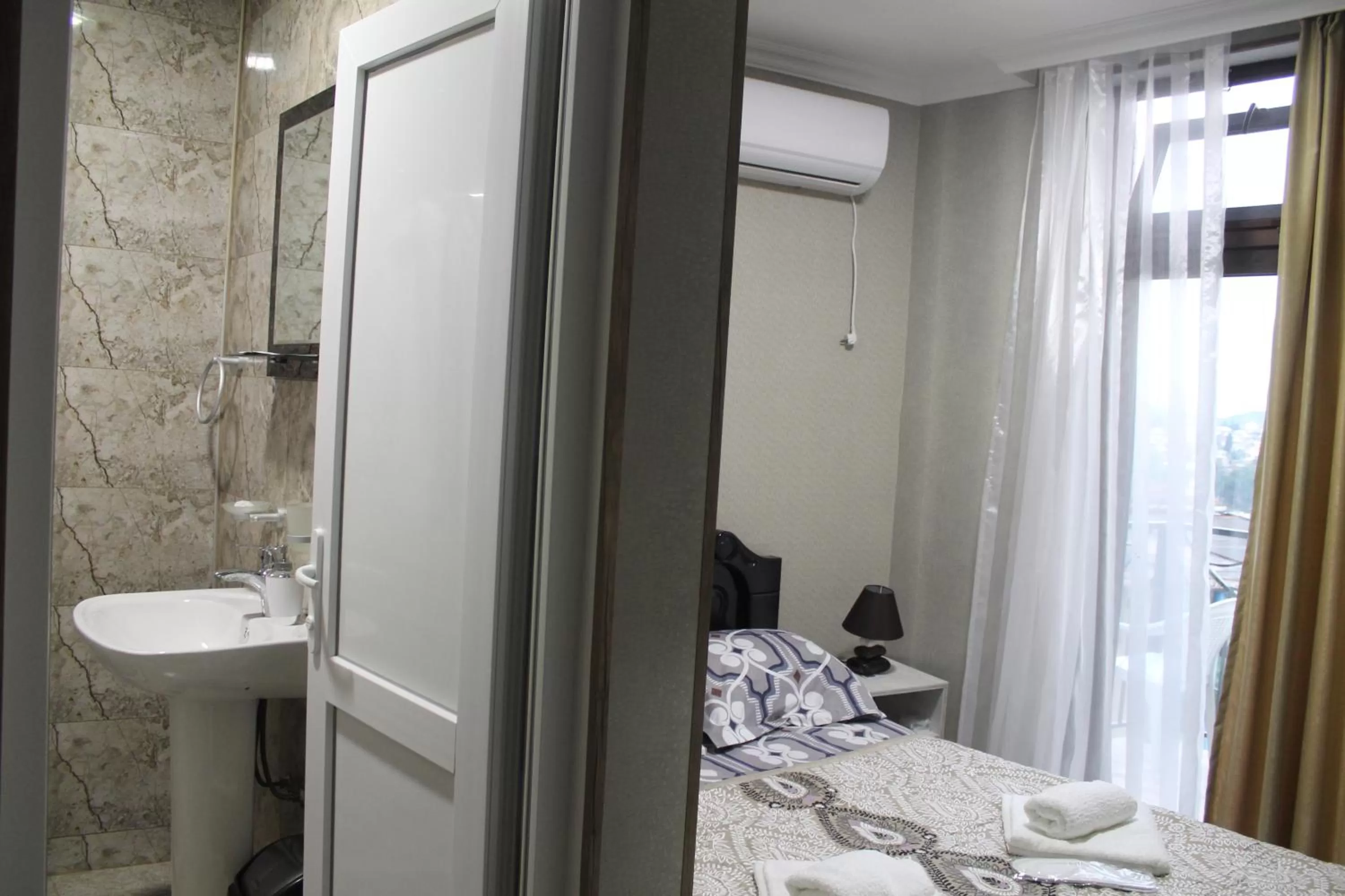 Bathroom in Hotel Tskhumi