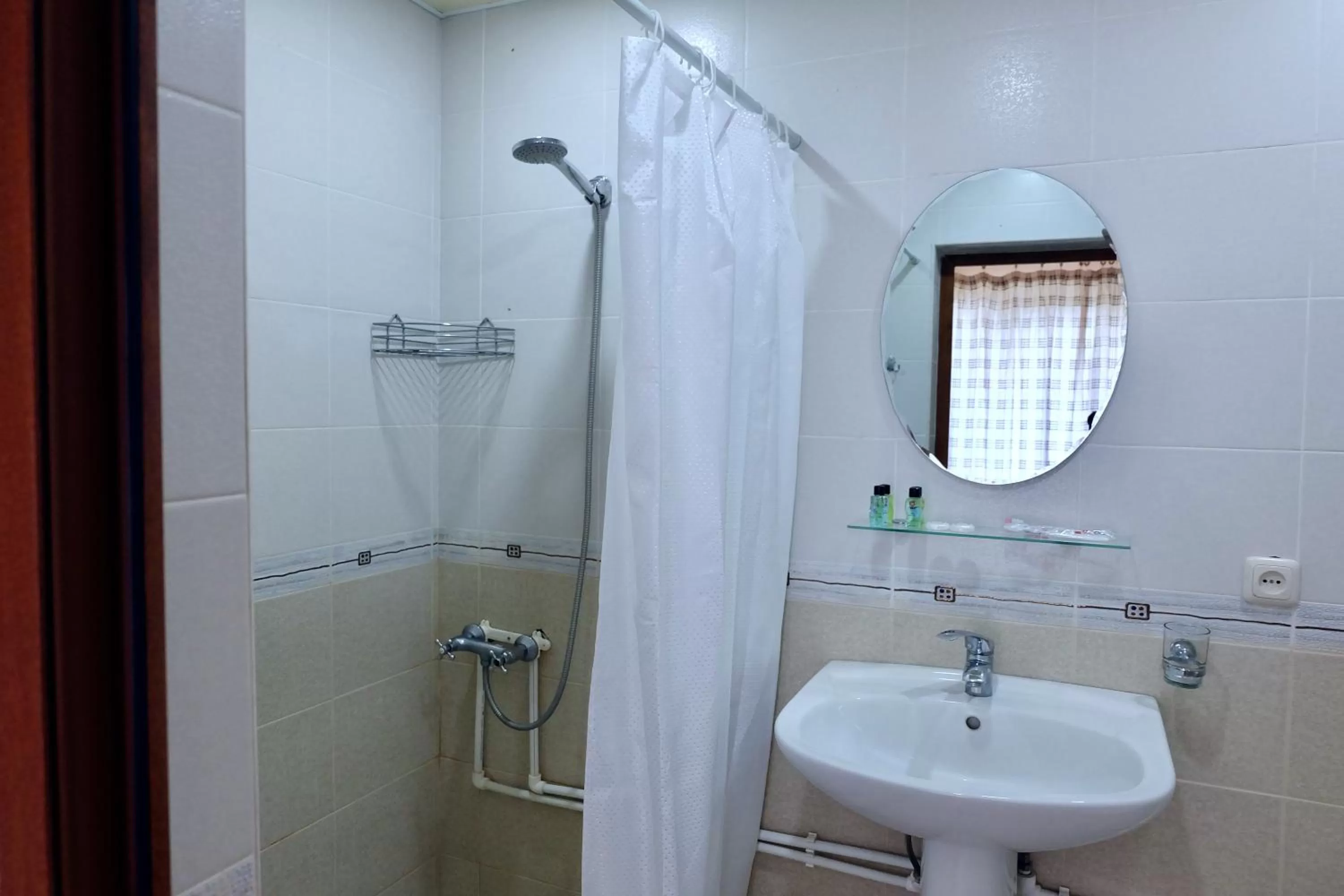 Shower, Bathroom in Dil Hill by Sam