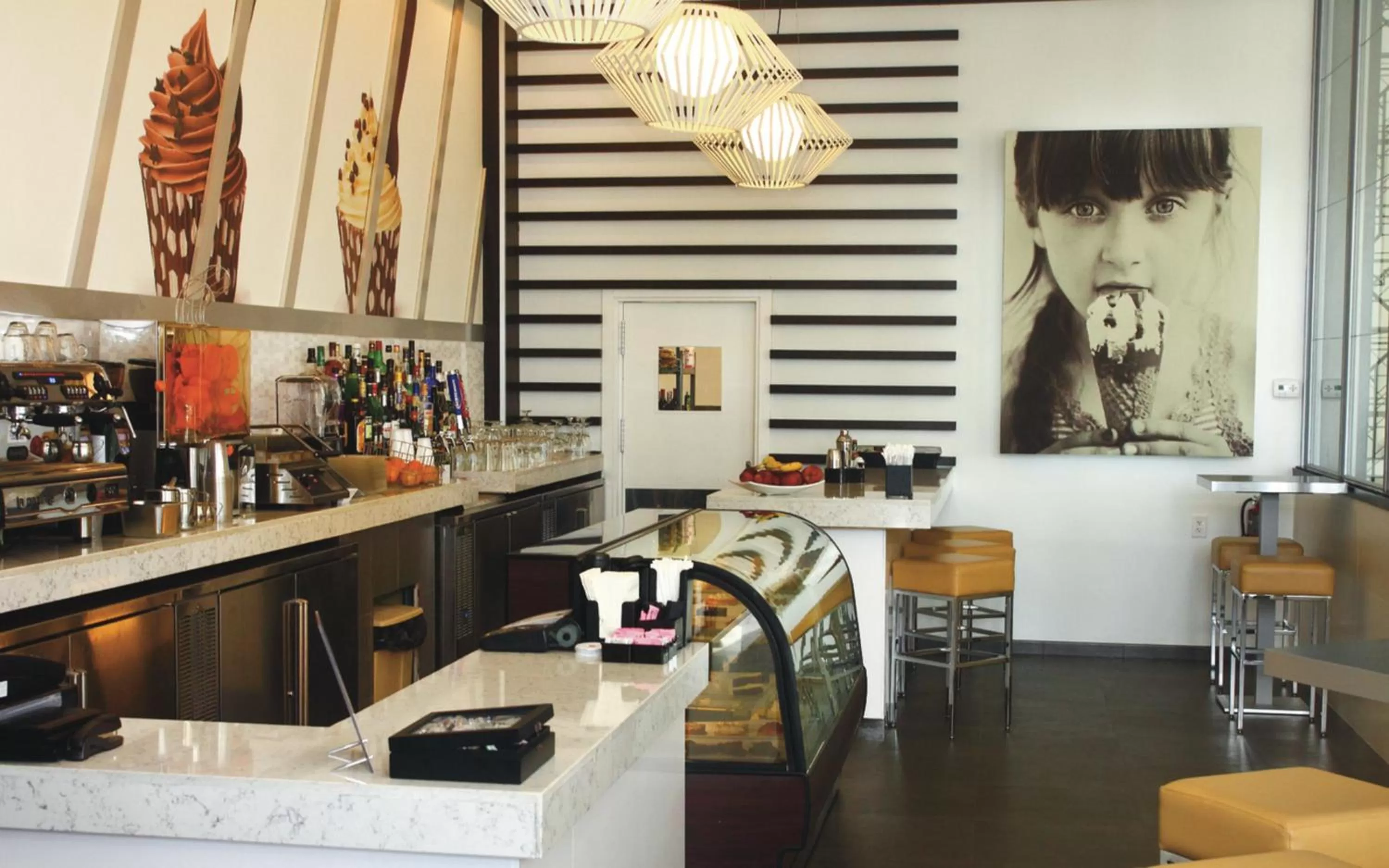 Restaurant/places to eat in Riu Plaza Miami Beach