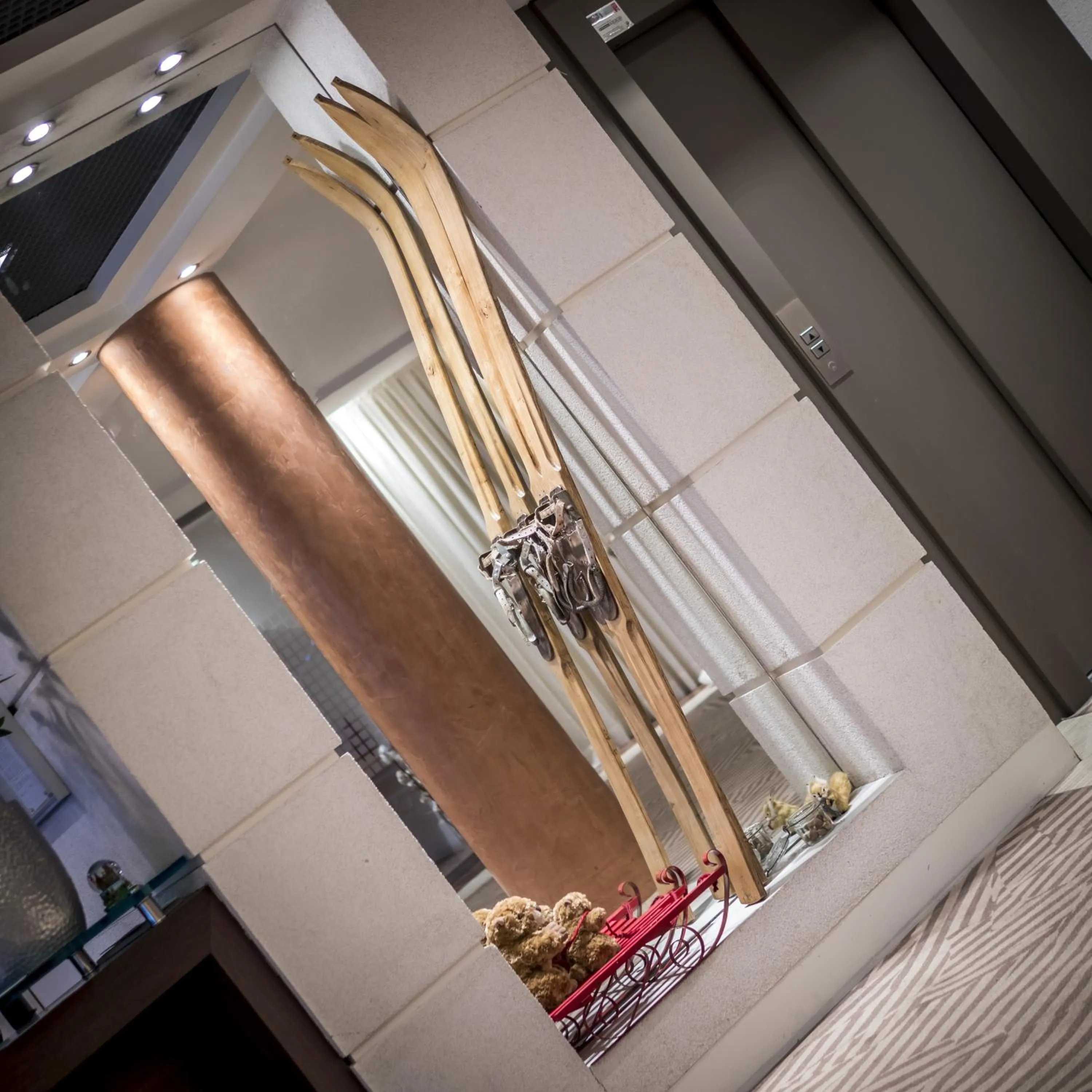 Decorative detail in Hôtel Le Pré Carré