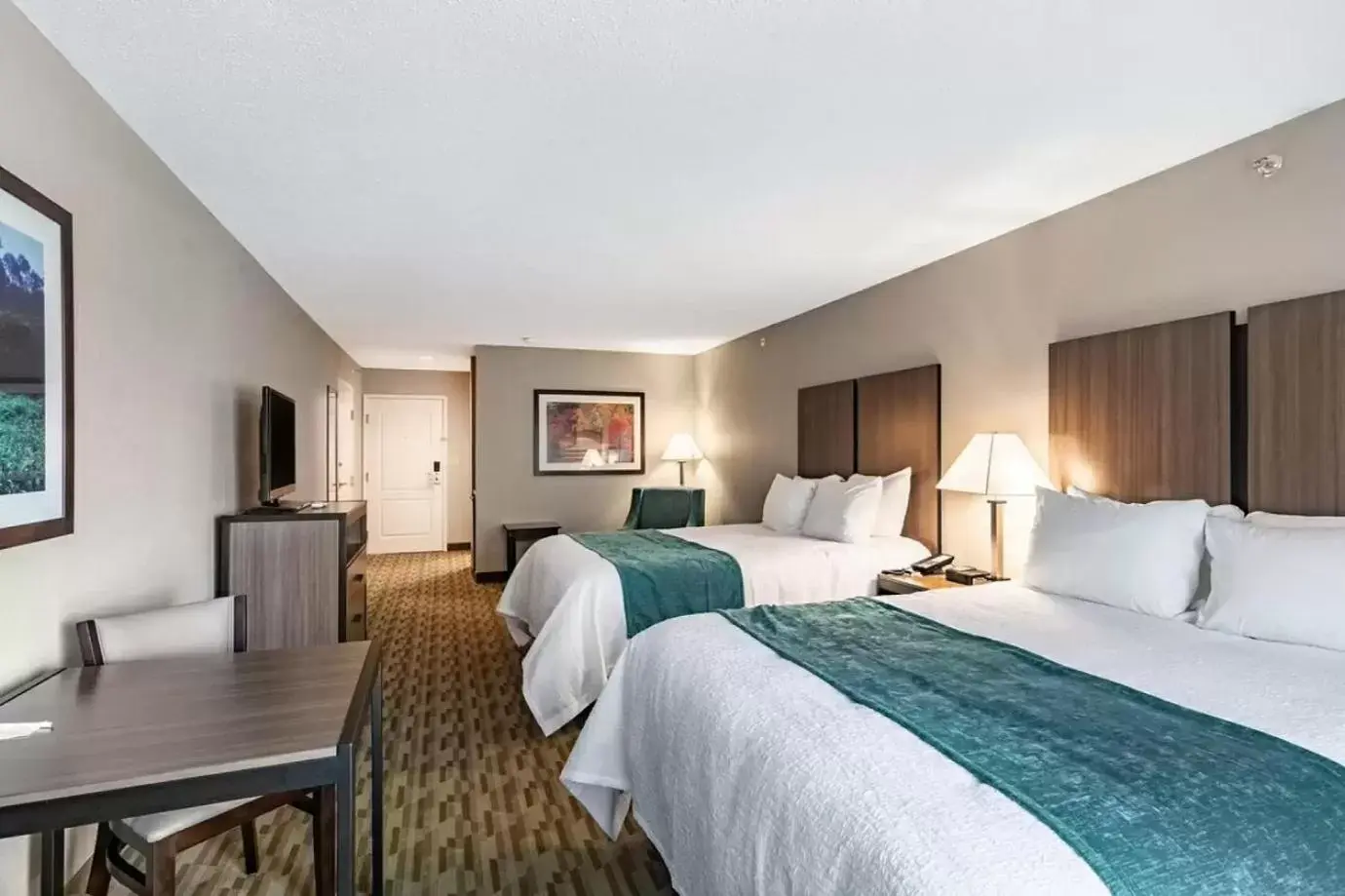 Business Suite with Two Double Beds - Accessible/Non-Smoking in Riverview Inn & Suites, an Ascend Collection Hotel Business Suite with Two Double Beds - Accessible/Non-Smoking in Riverview Inn & Suites, an Ascend Collection Hotel
