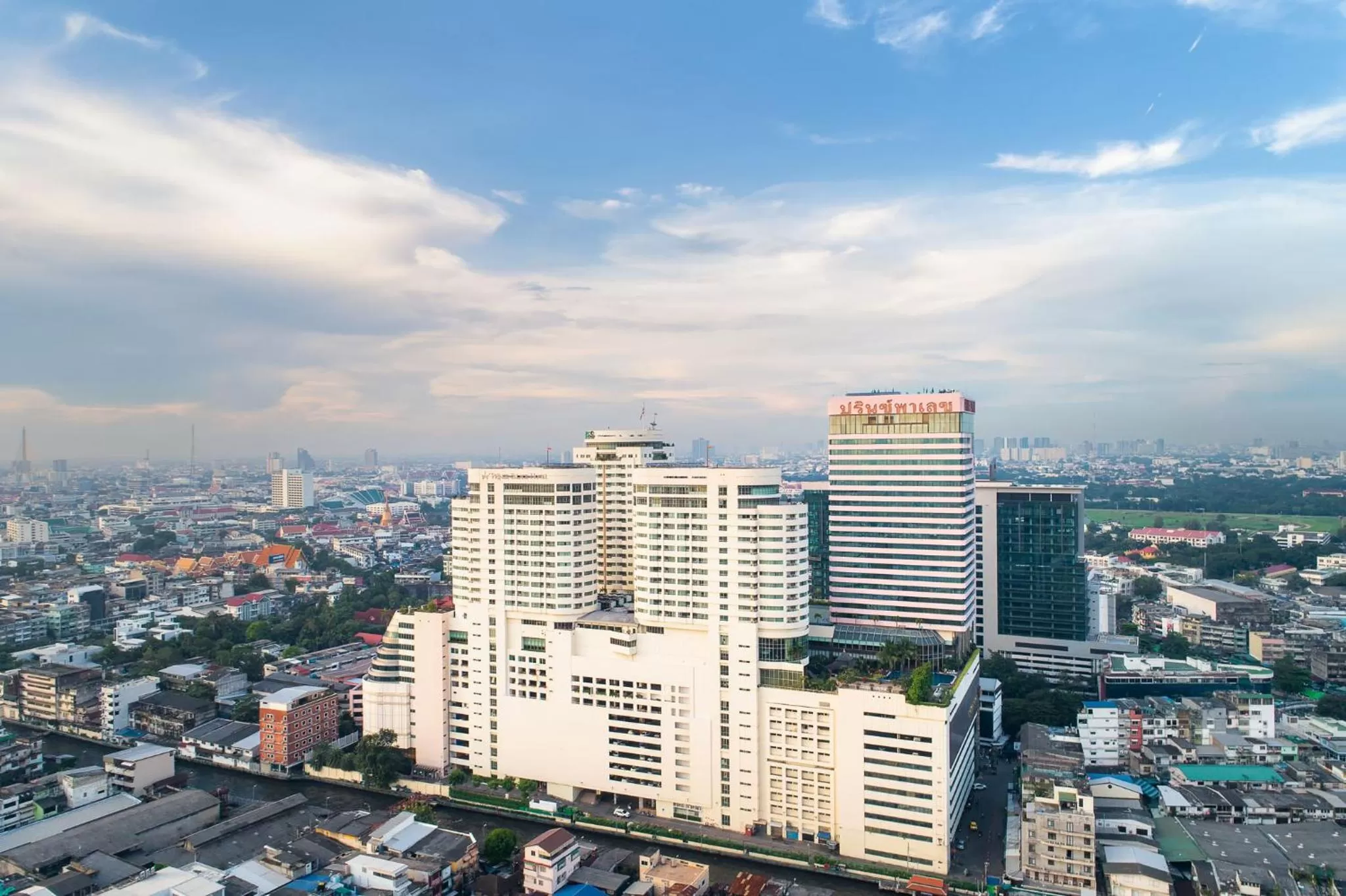 Property building in Prince Palace Hotel Bangkok