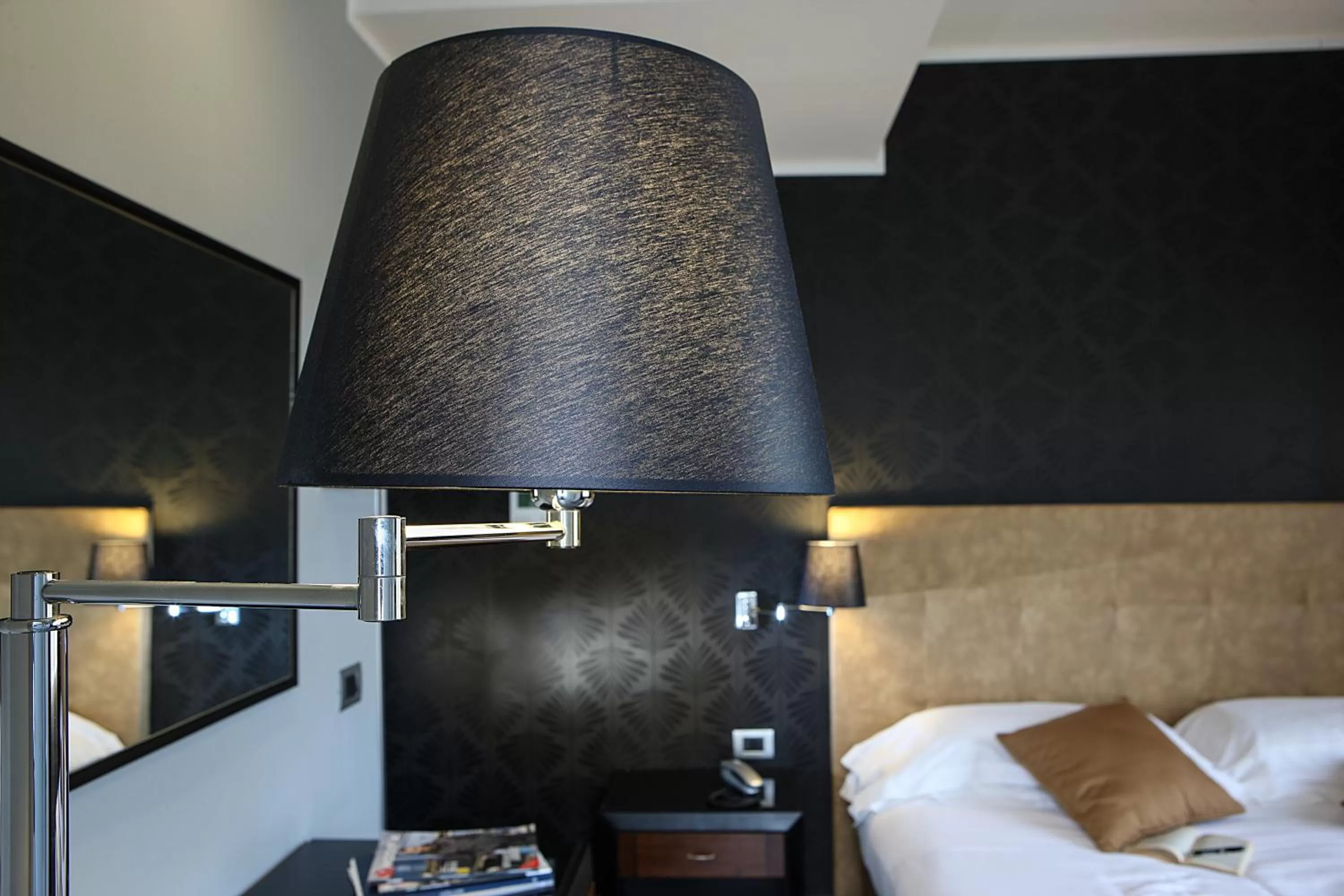 Decorative detail, Bed in Best Western JFK Hotel