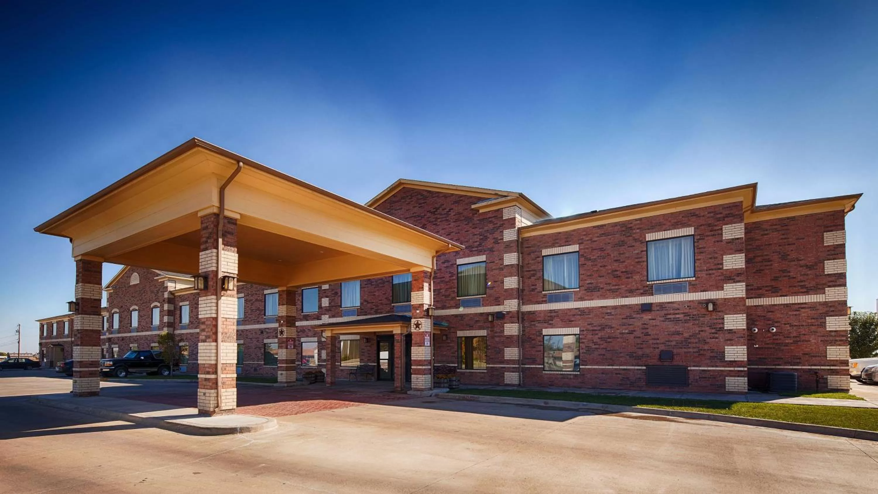 Property building in Quality Inn Perryton
