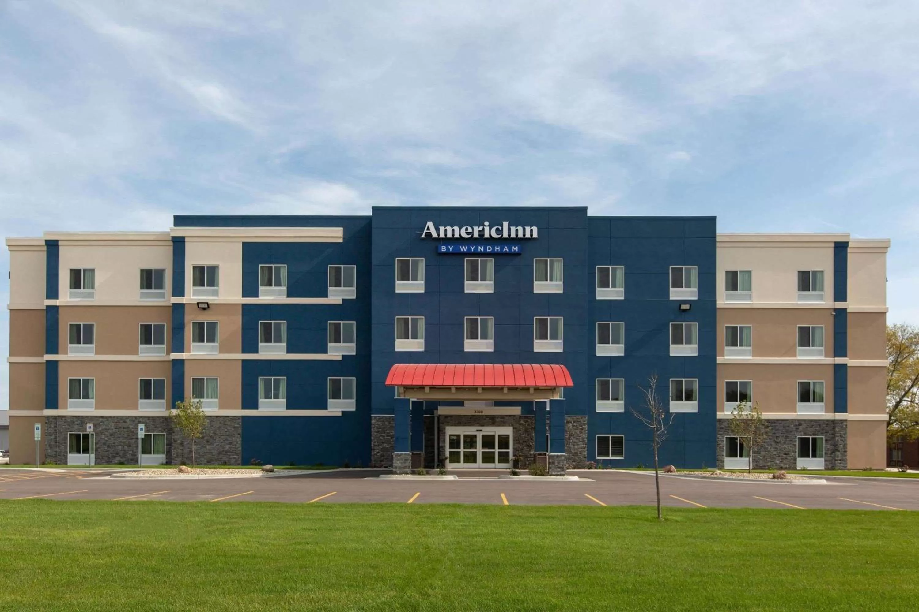 Property building in AmericInn by Wyndham Sioux Falls North