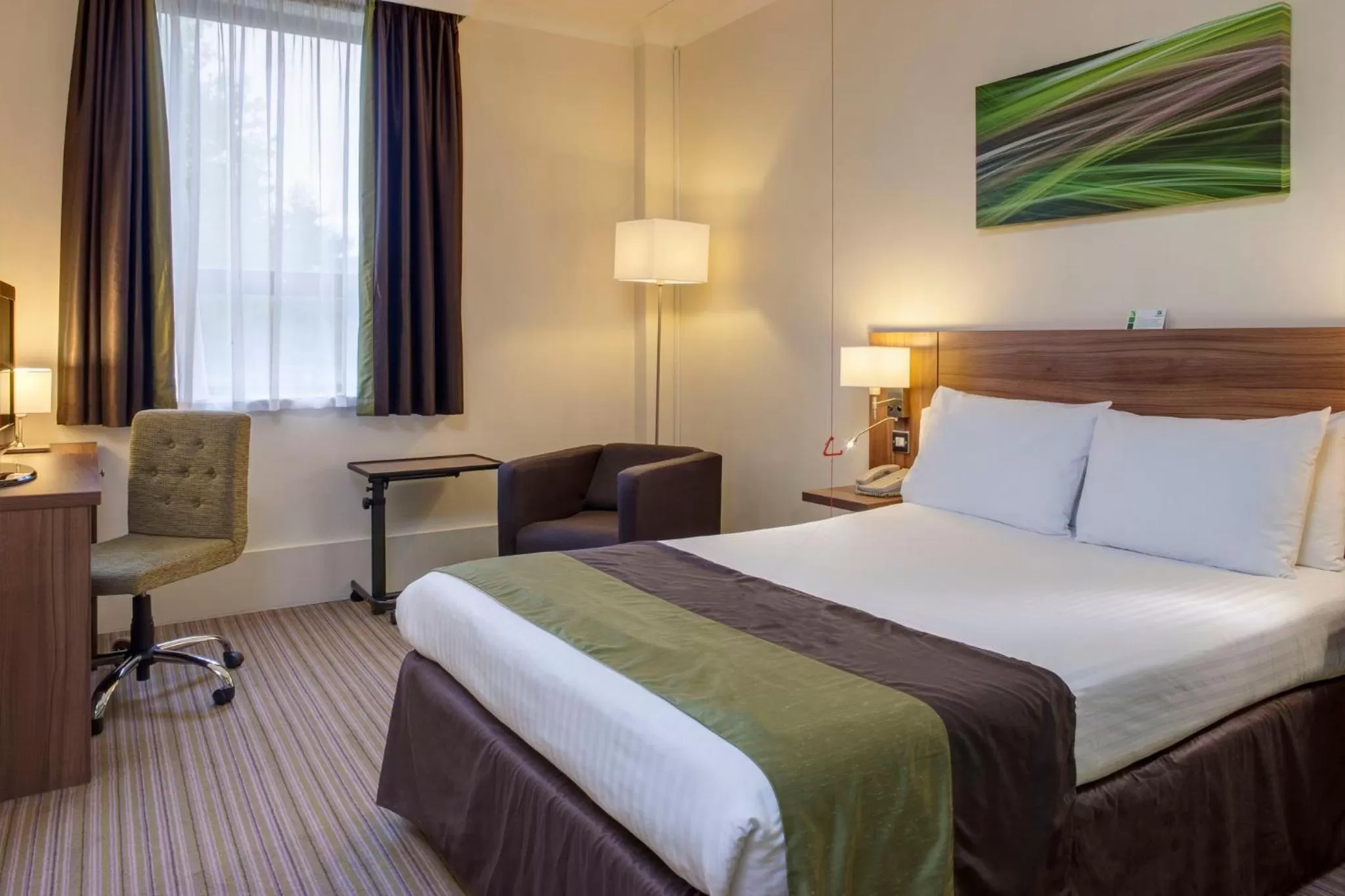 Photo of the whole room, Bed in Holiday Inn Leamington Spa - Warwick by IHG