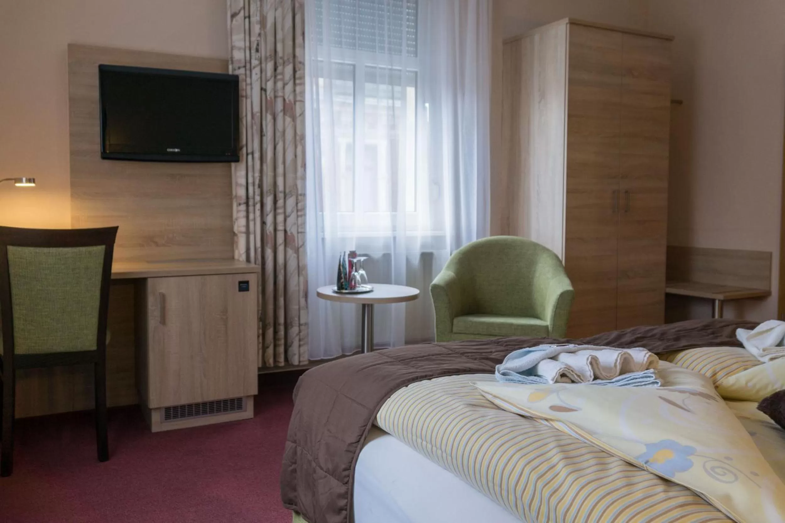 Day, Bed in Hotel zur Post in Wurzen