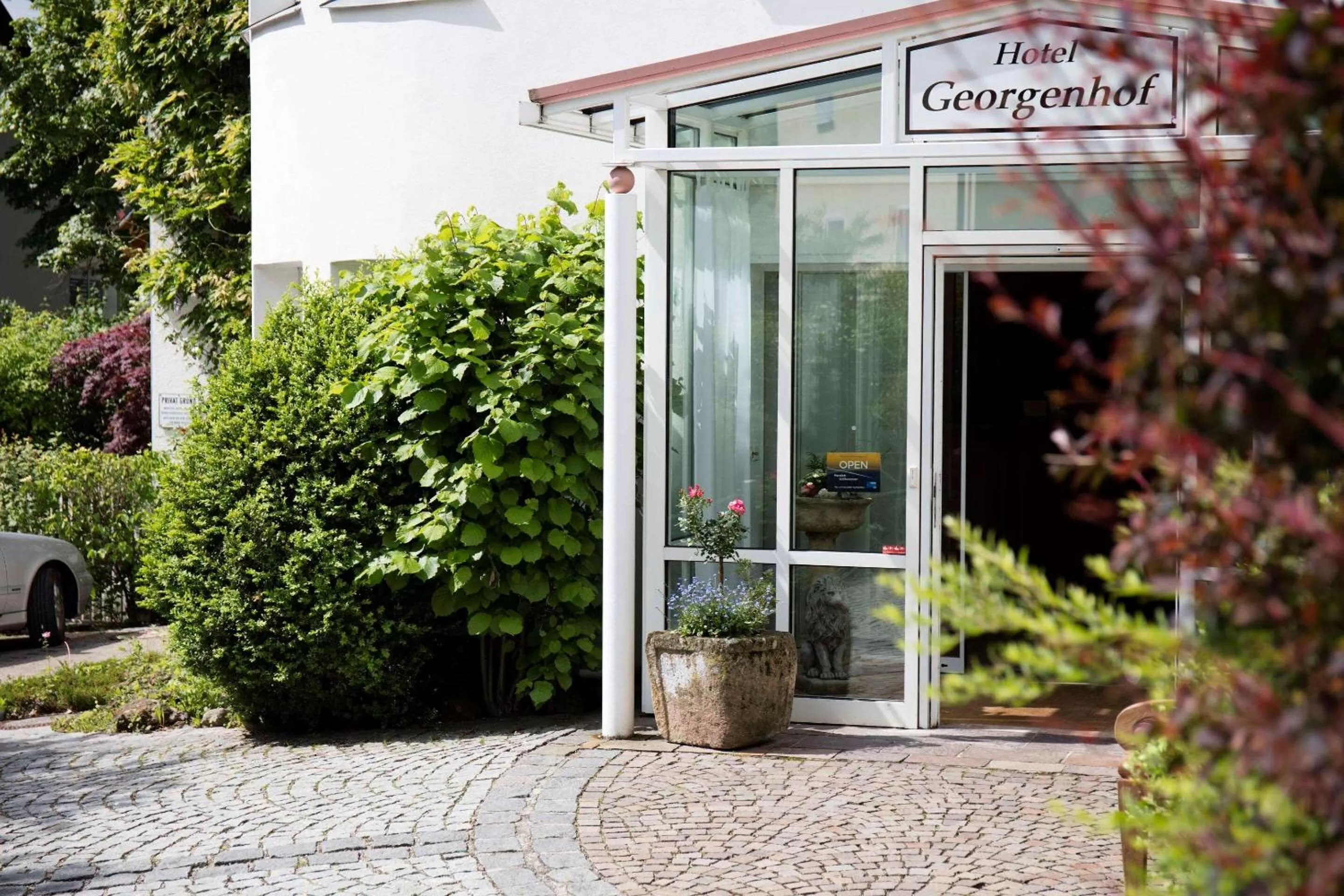 Property building in Hotel Georgenhof Markt Schwaben