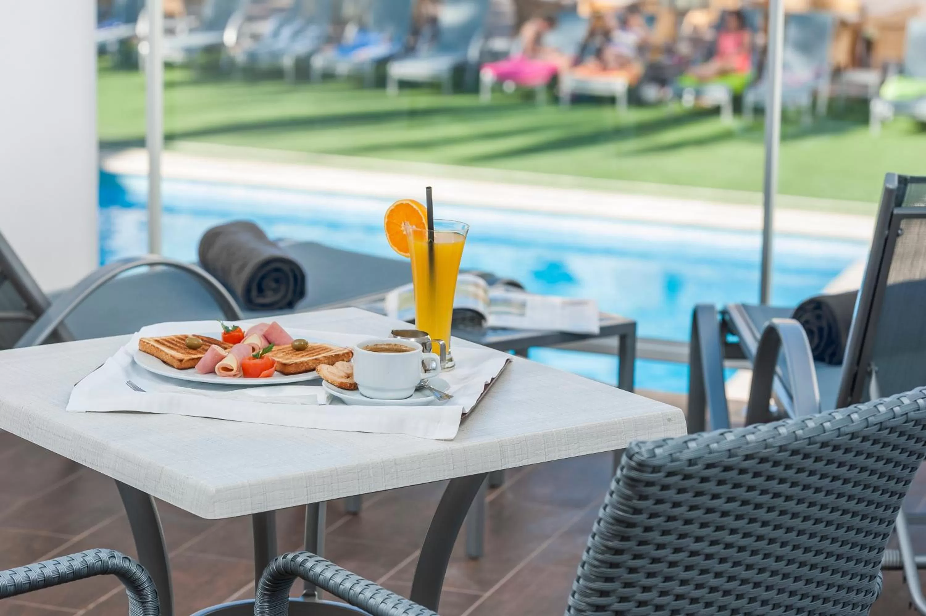 Breakfast in Eix Alcudia Hotel Adults Only