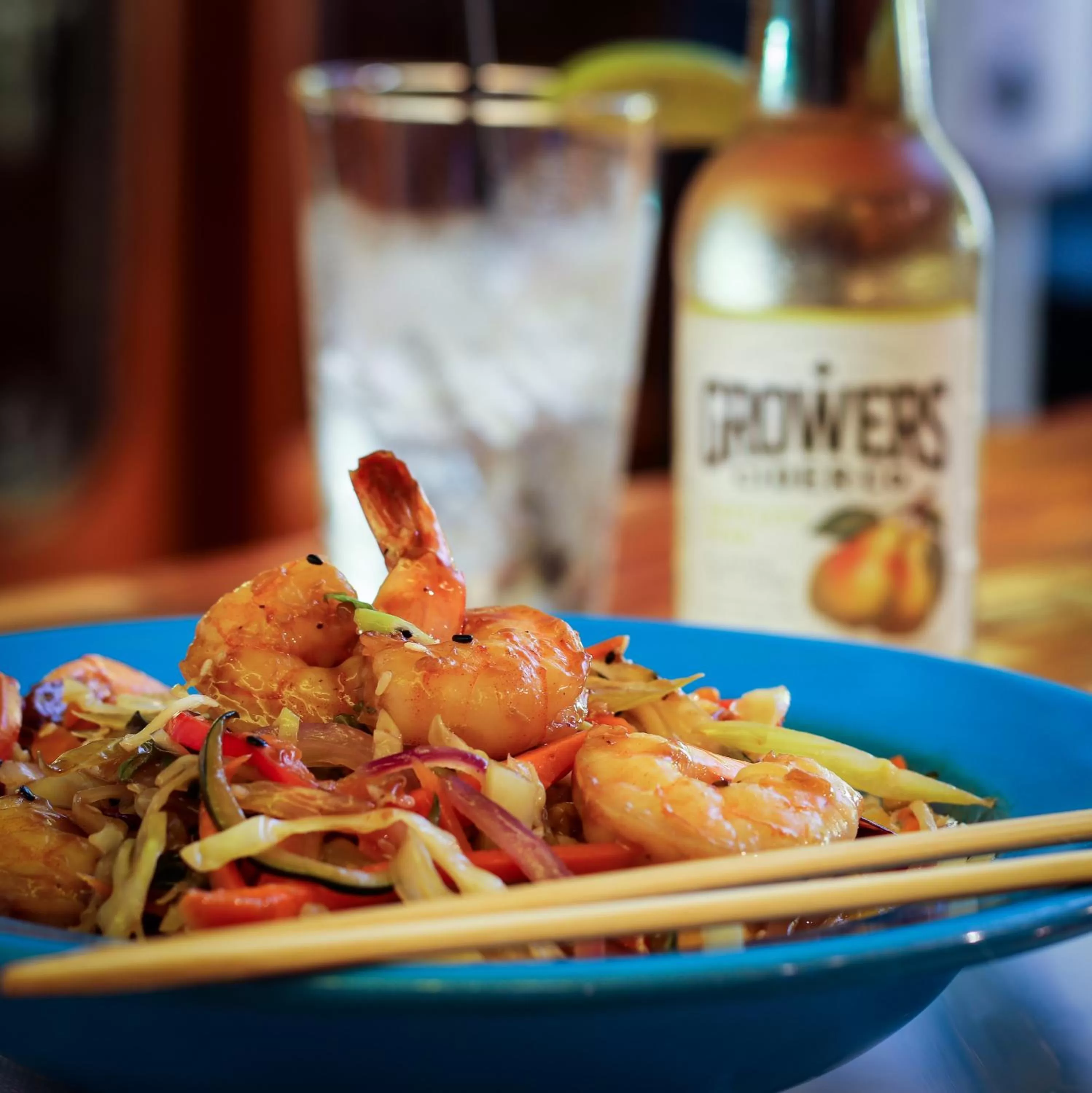 Restaurant/places to eat in James Bay Inn Hotel, Suites & Cottage