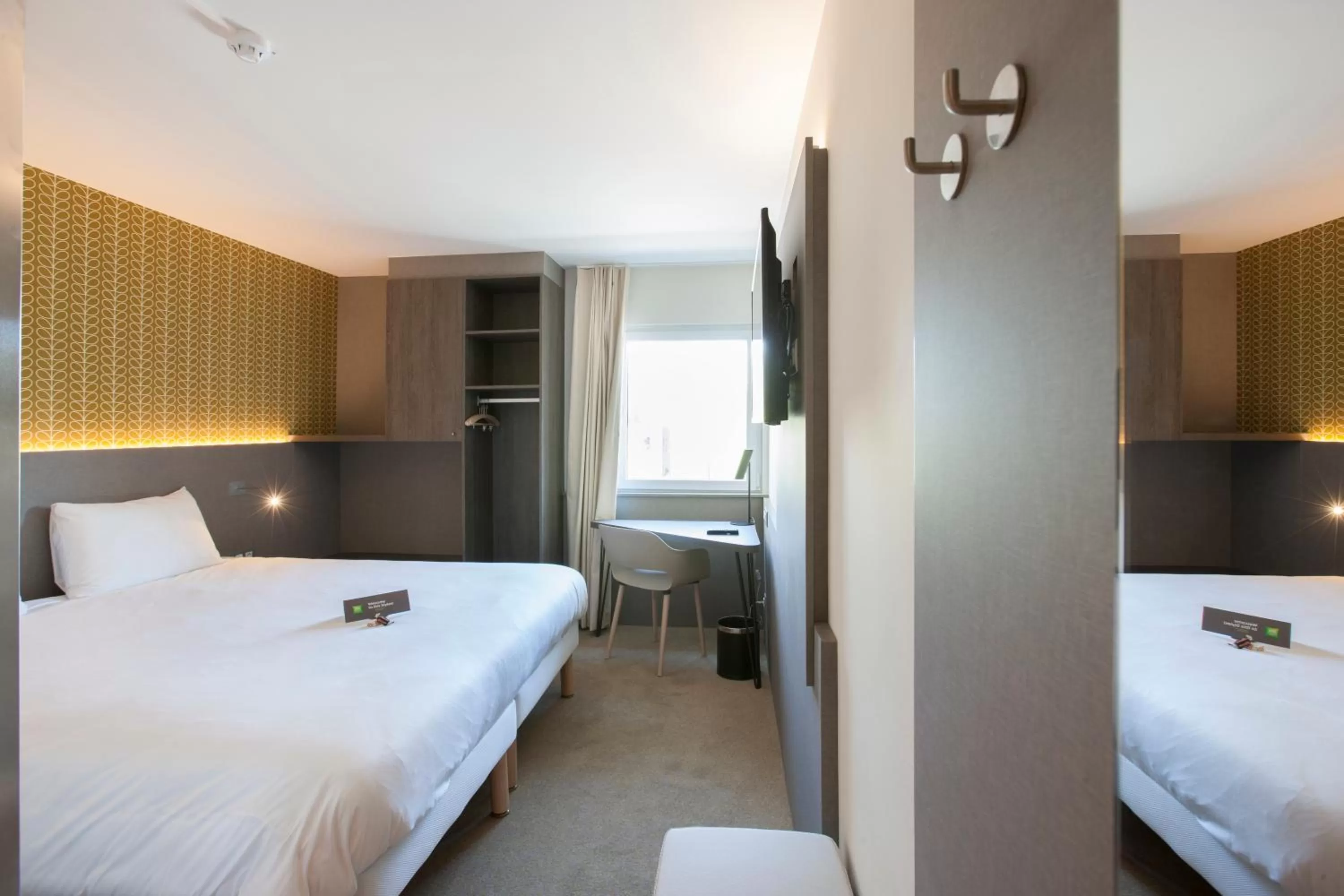 Bed in ibis Styles Kortrijk Expo