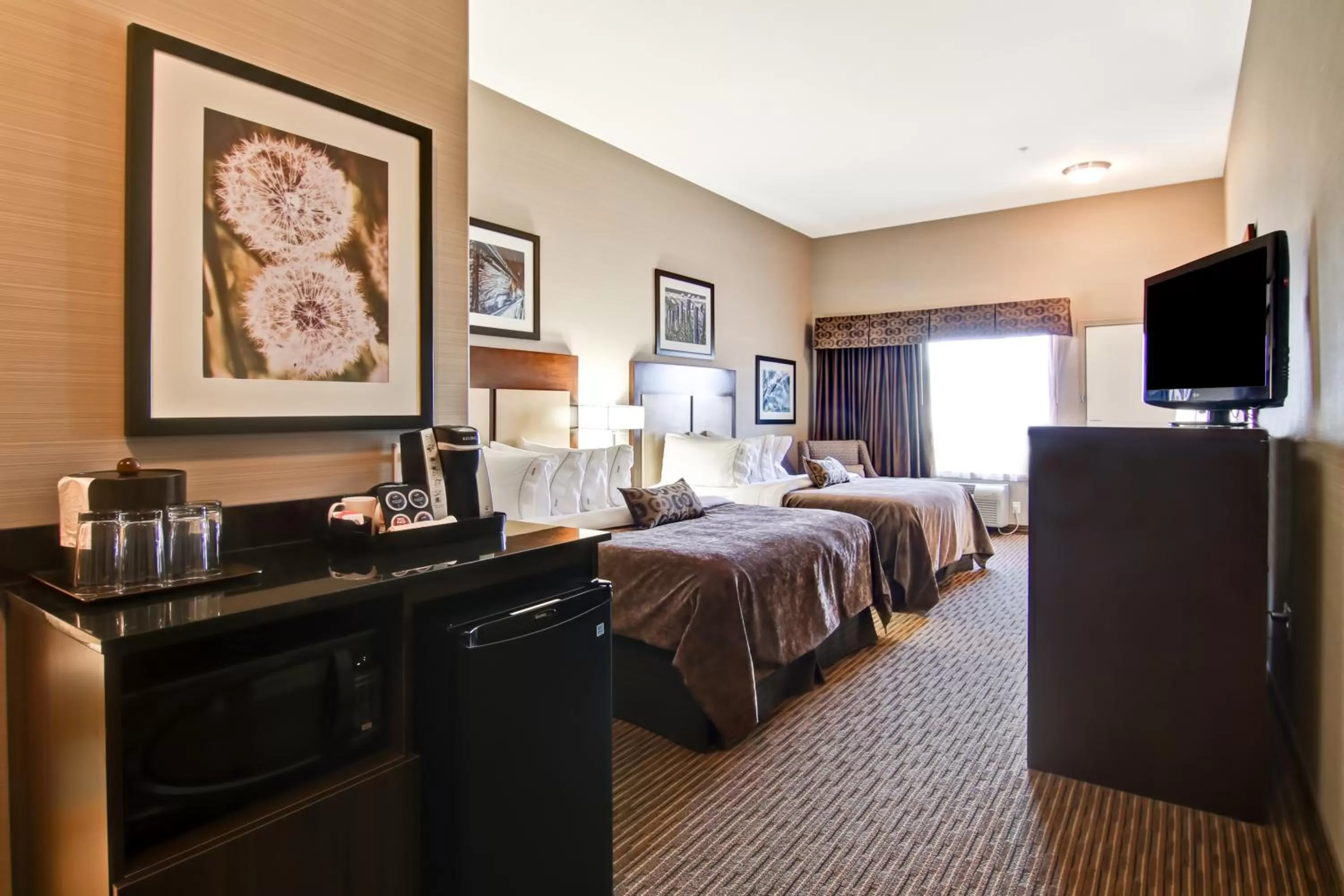 Bed in Canalta Hotel Shaunavon