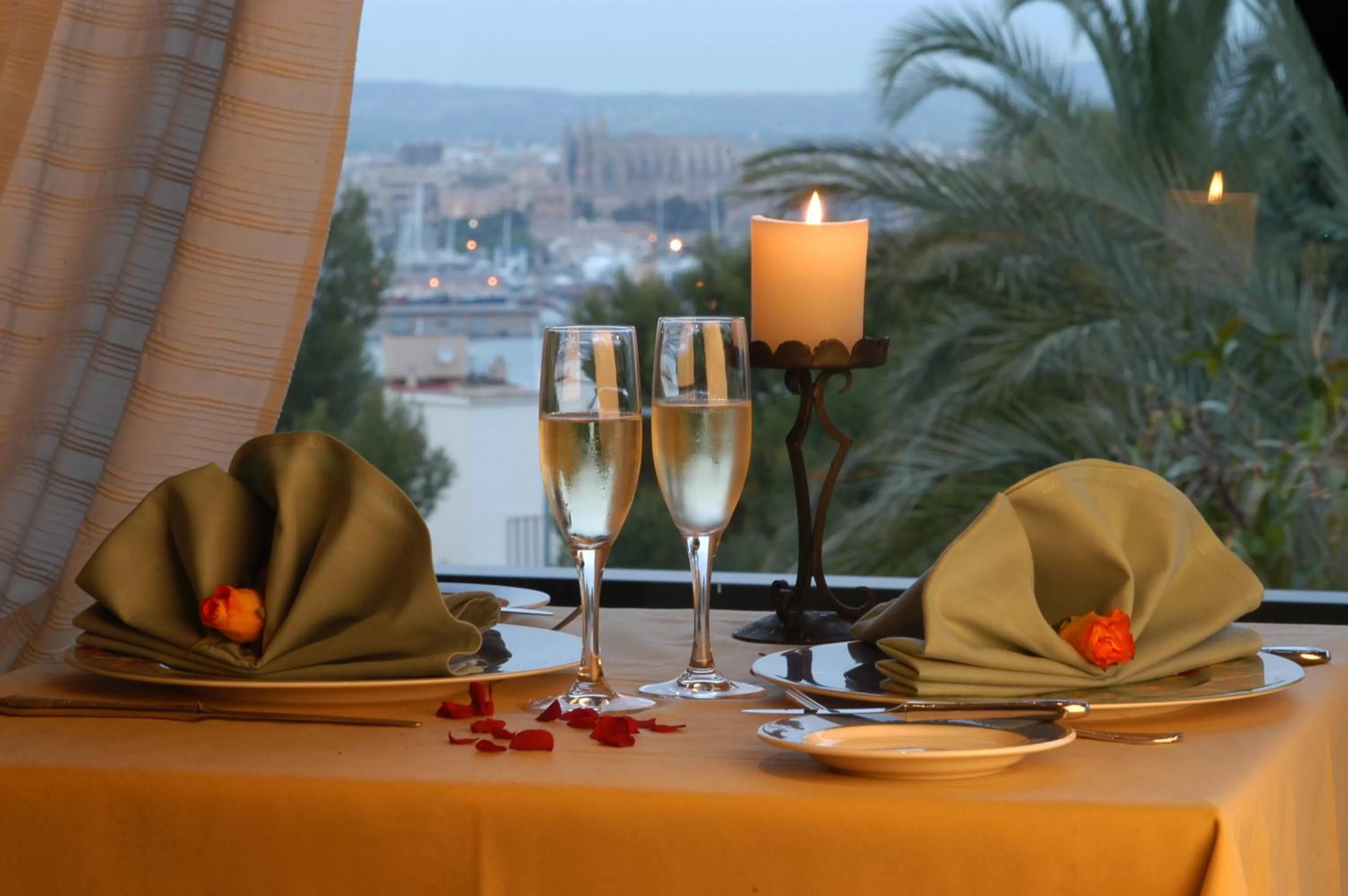 Restaurant/places to eat in GPRO Valparaiso Palace & Spa