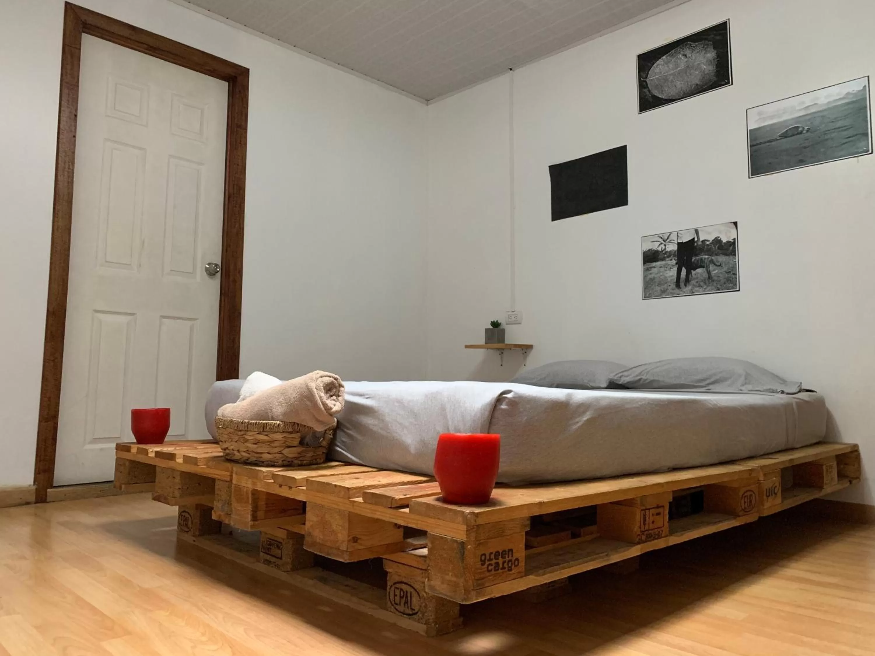 Toilet, Bed in Hotel Cortez Azul