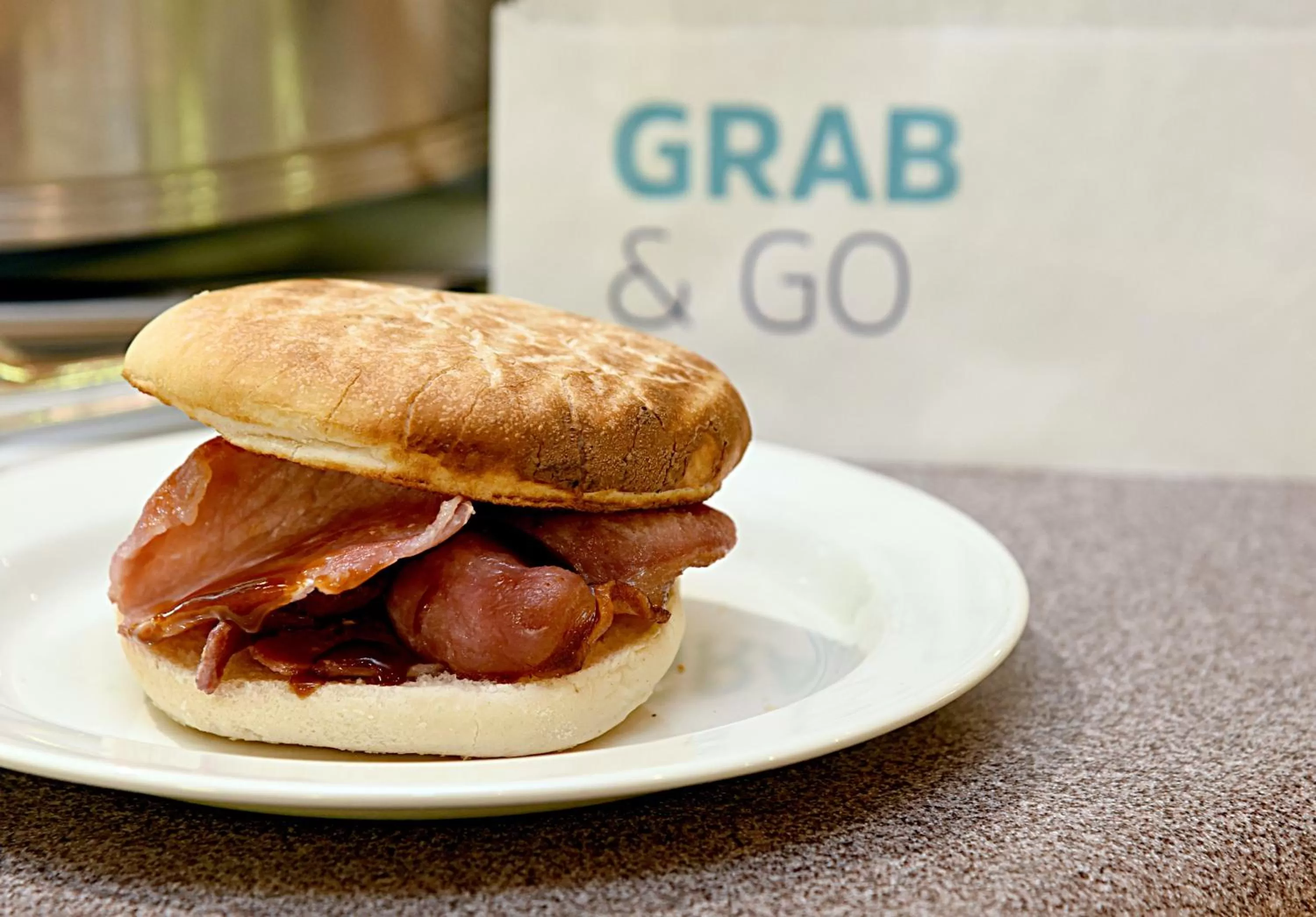 Restaurant/places to eat in Holiday Inn Express Liverpool-Albert Dock by IHG