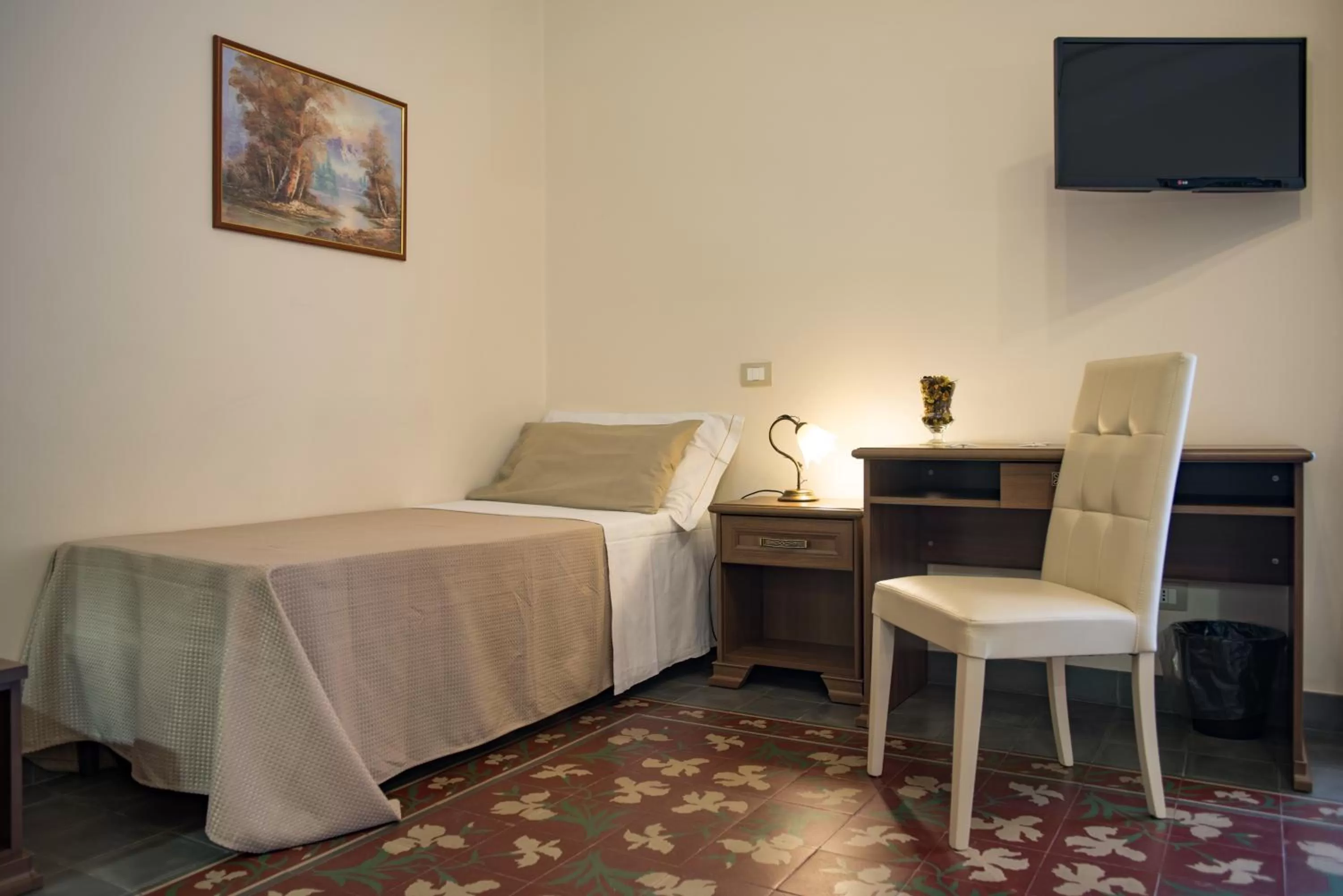 Photo of the whole room, Bed in B&B Palazzo Tornabene