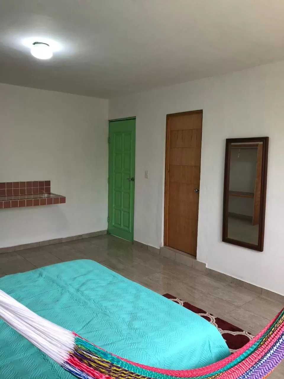 Bed in Airport Sleepy Inn