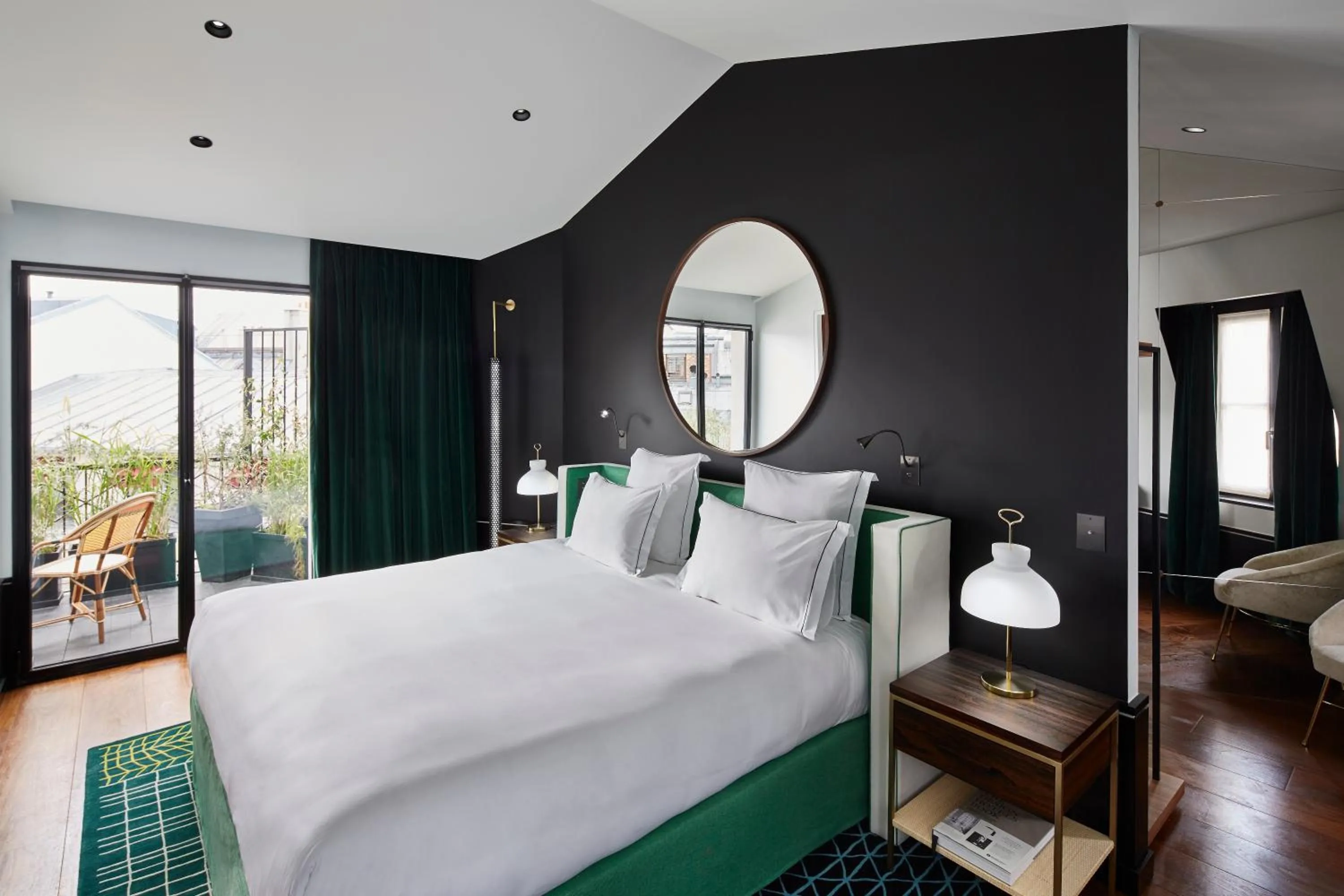 Day, Bed in Le Roch Hotel & Spa