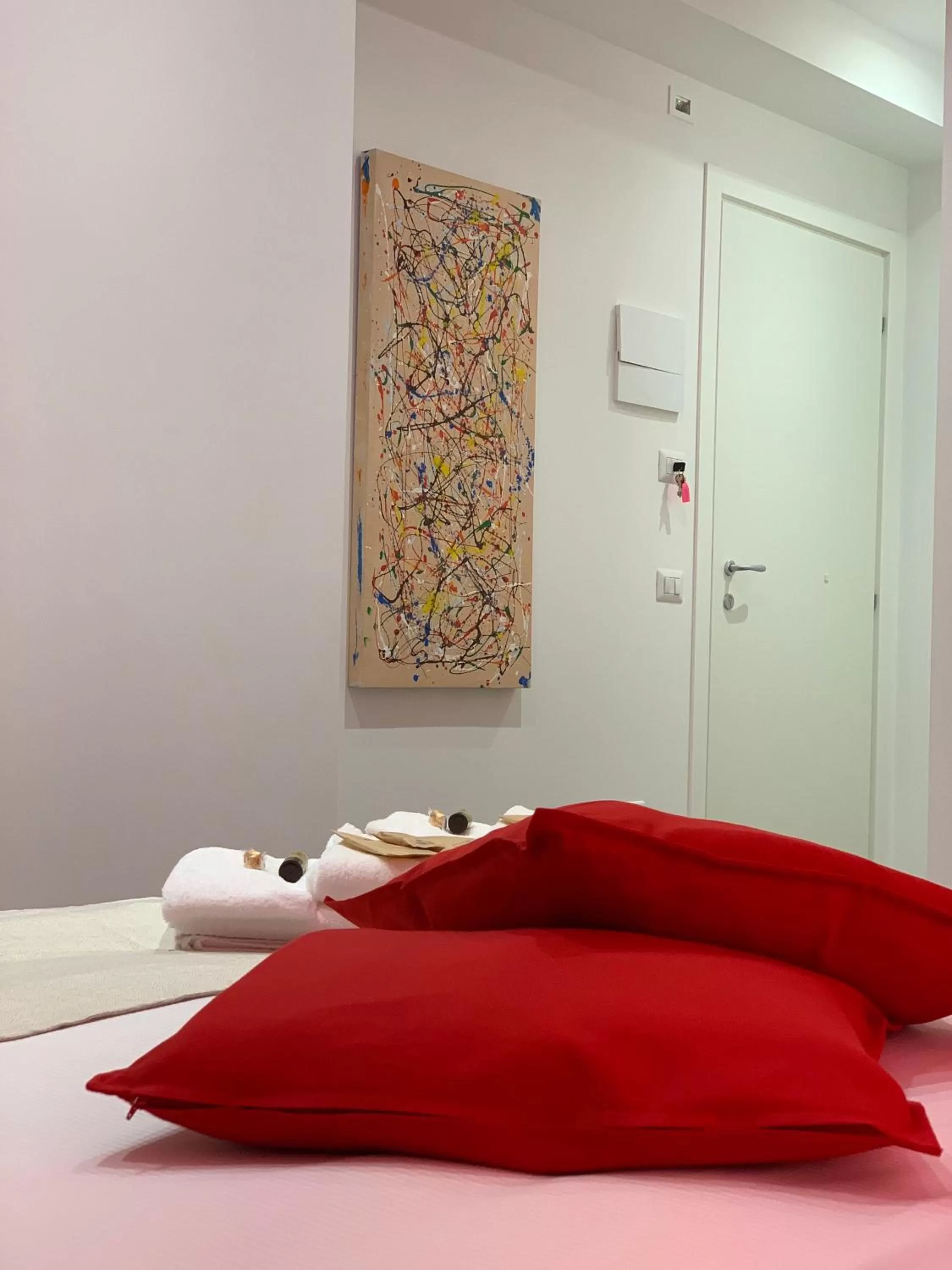 Photo of the whole room, Bed in Beppe House