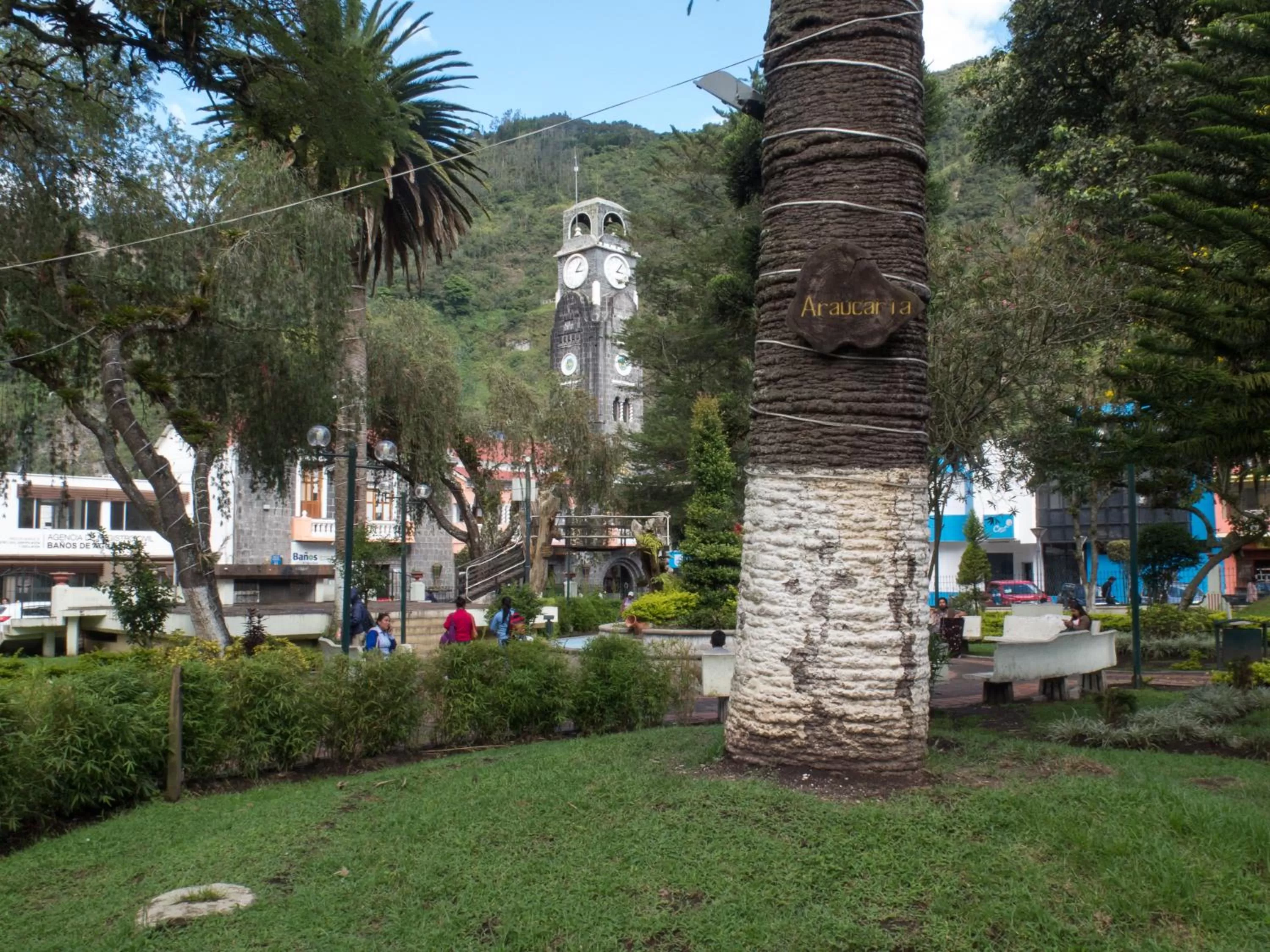 Nearby landmark, Property Building in Hotel Flor de Oriente