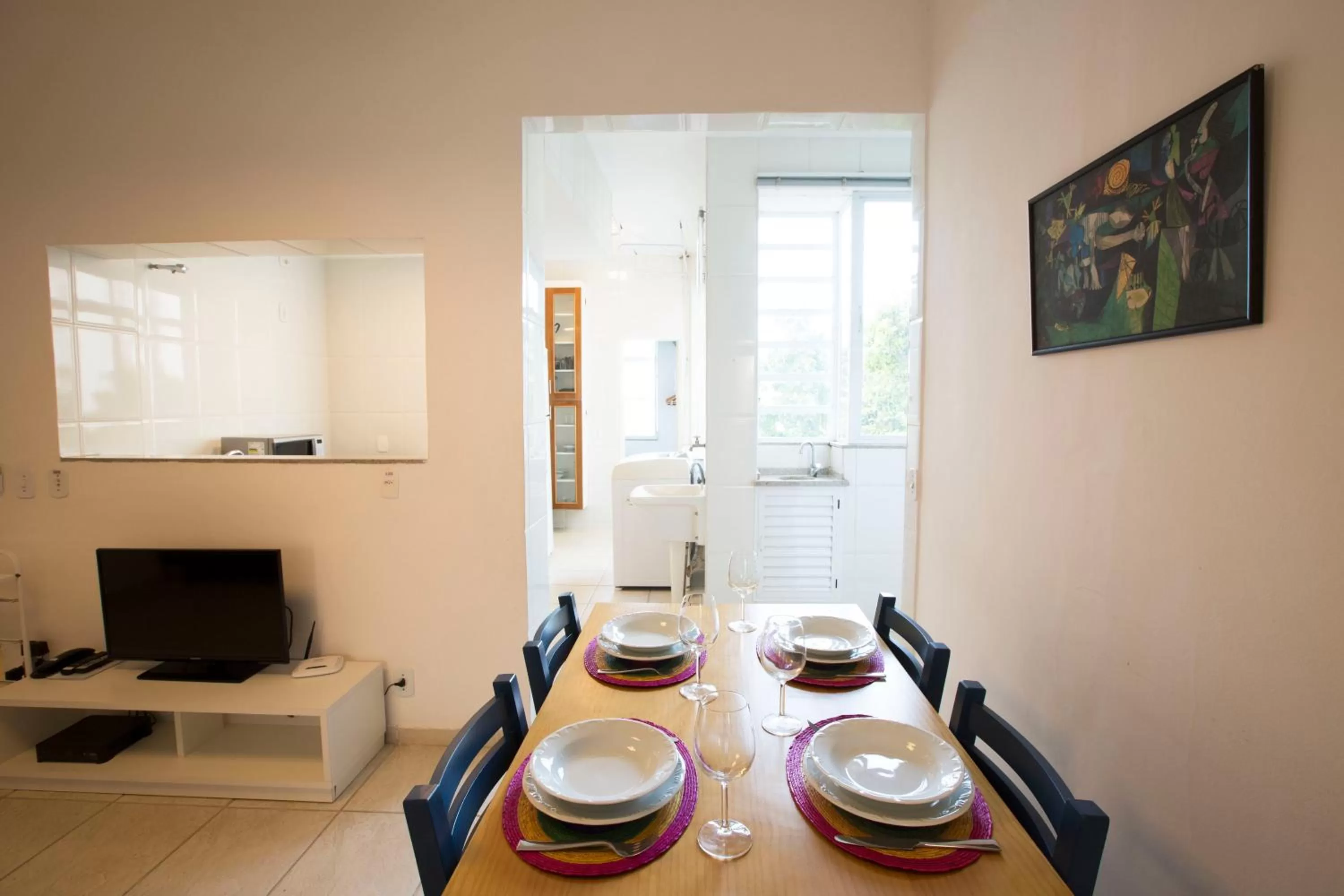 Food and drinks, Dining Area in Sugar Loft Apartments