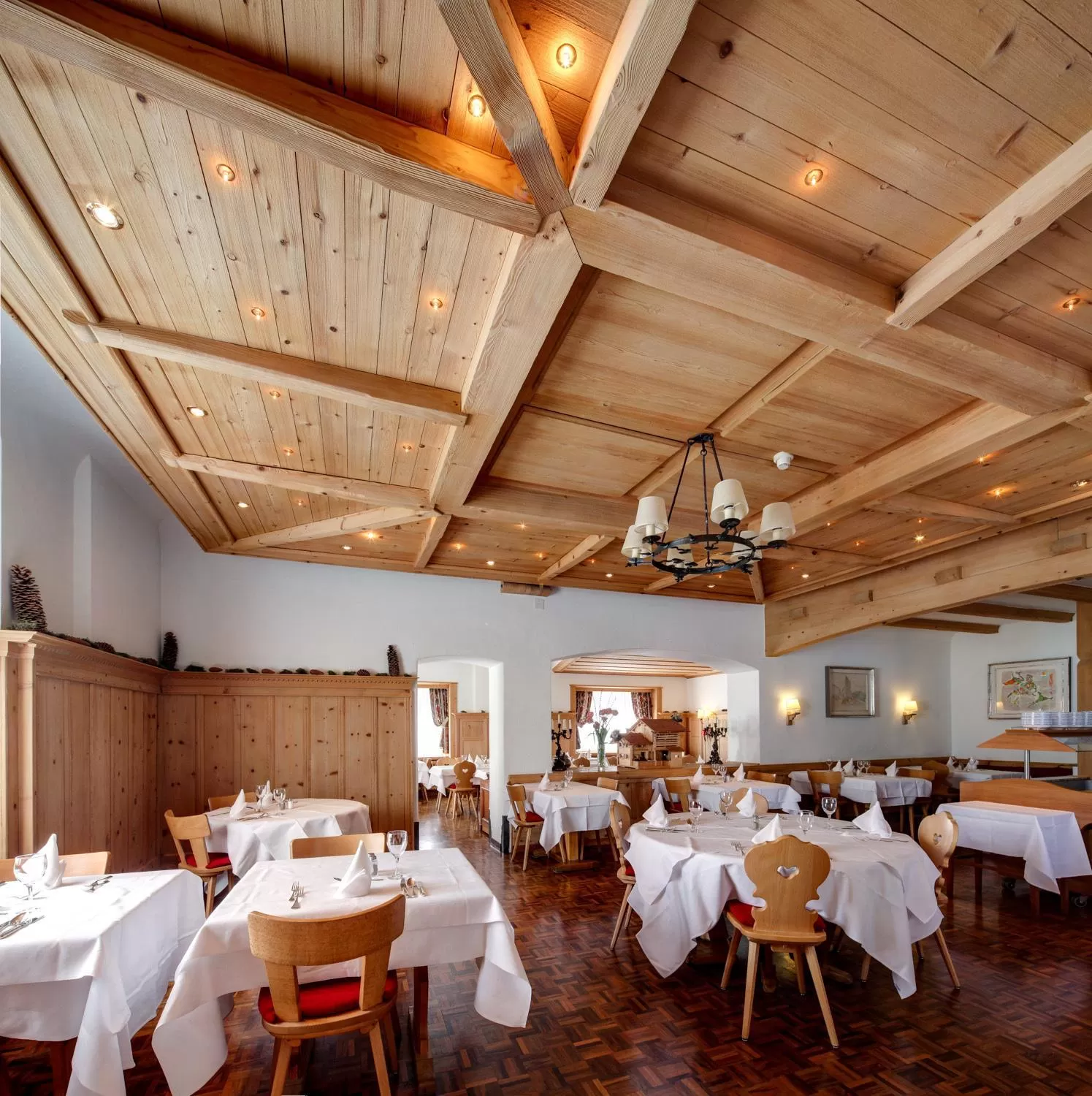 Restaurant/places to eat in Hotel Parsenn